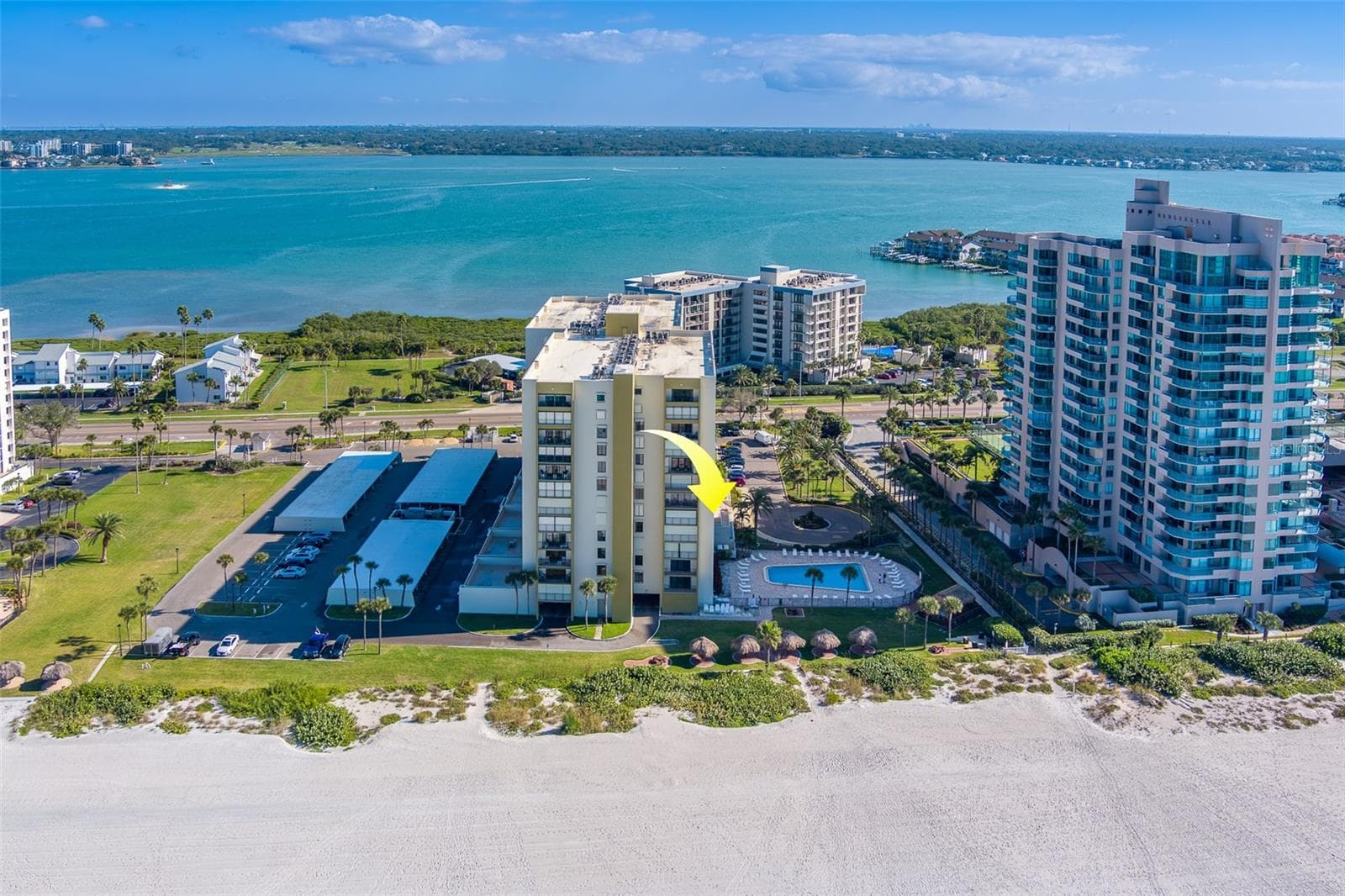 Intracoastal in background - 1480 GULF BLVD #201, CLEARWATER BEACH