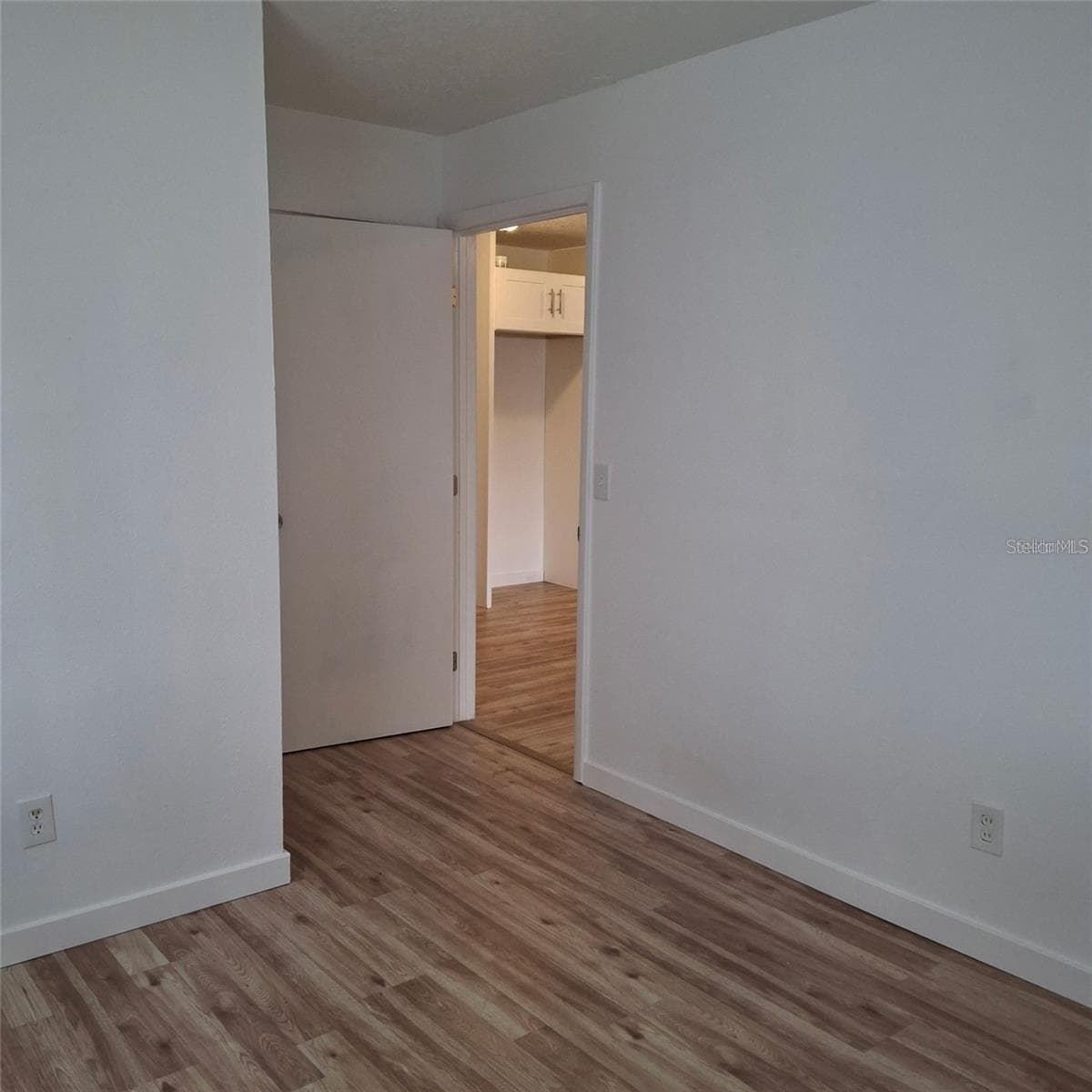 Single Family Residence at 444 SUNNYVIEW CIR, ORLANDO, photo 10 of 17
