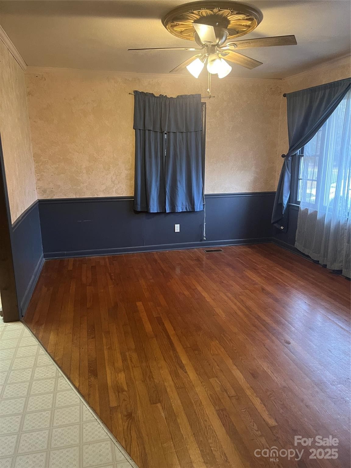 Single Family Residence at 206 E Catawba Drive, Mount Holly, photo 4 of 18