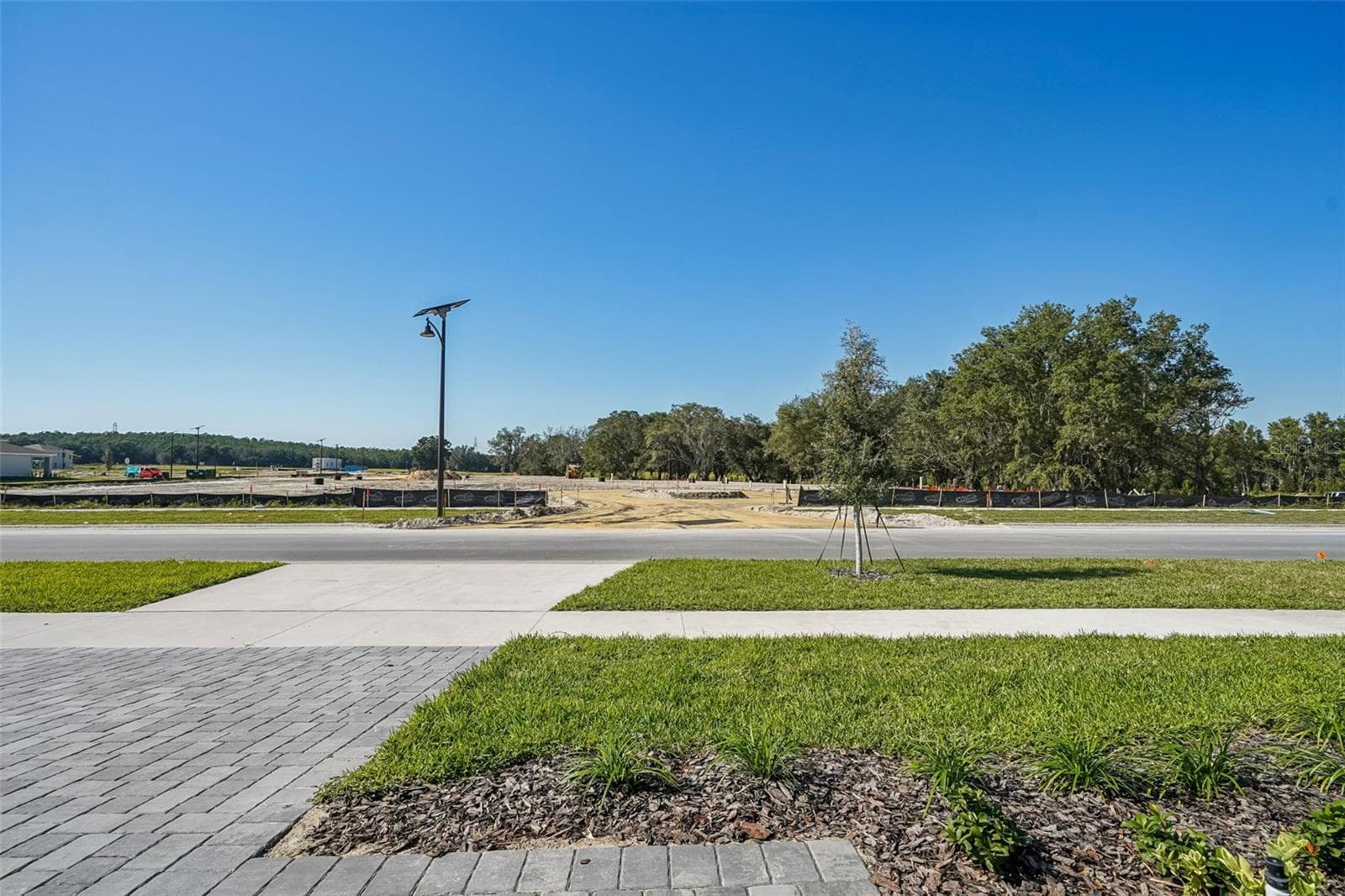 Single Family Residence at 851 SUNSHOWER DR, LADY LAKE, photo 4 of 31