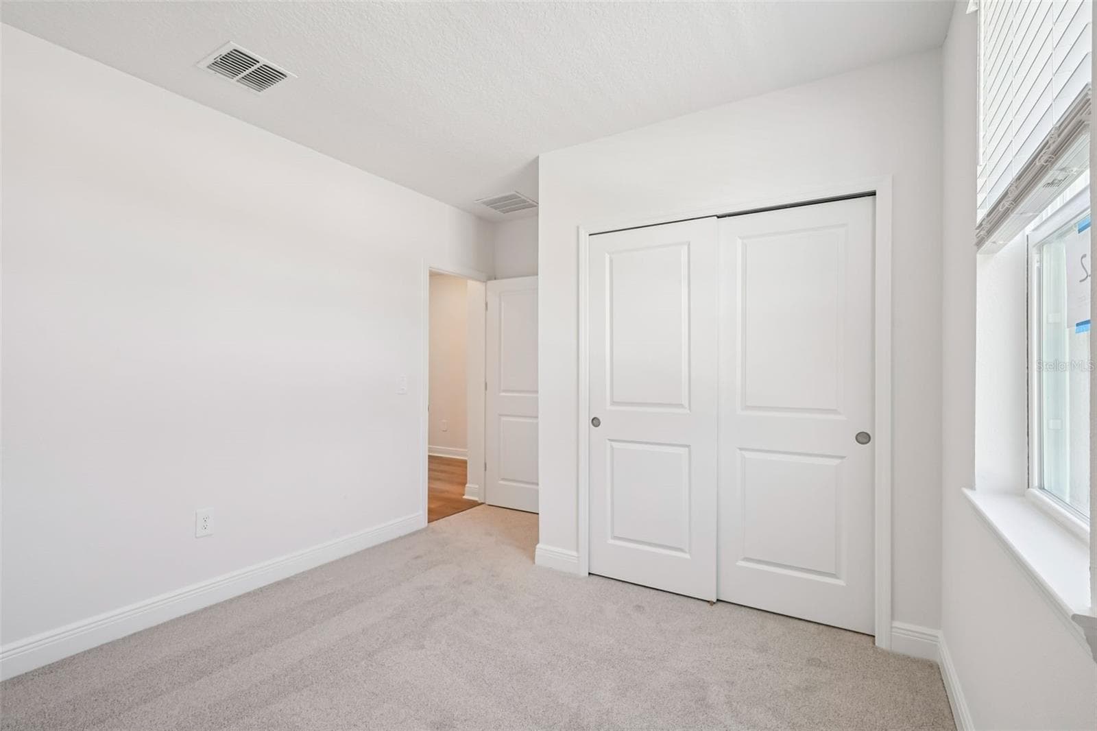 Single Family Residence at 851 SUNSHOWER DR, LADY LAKE, photo 16 of 31