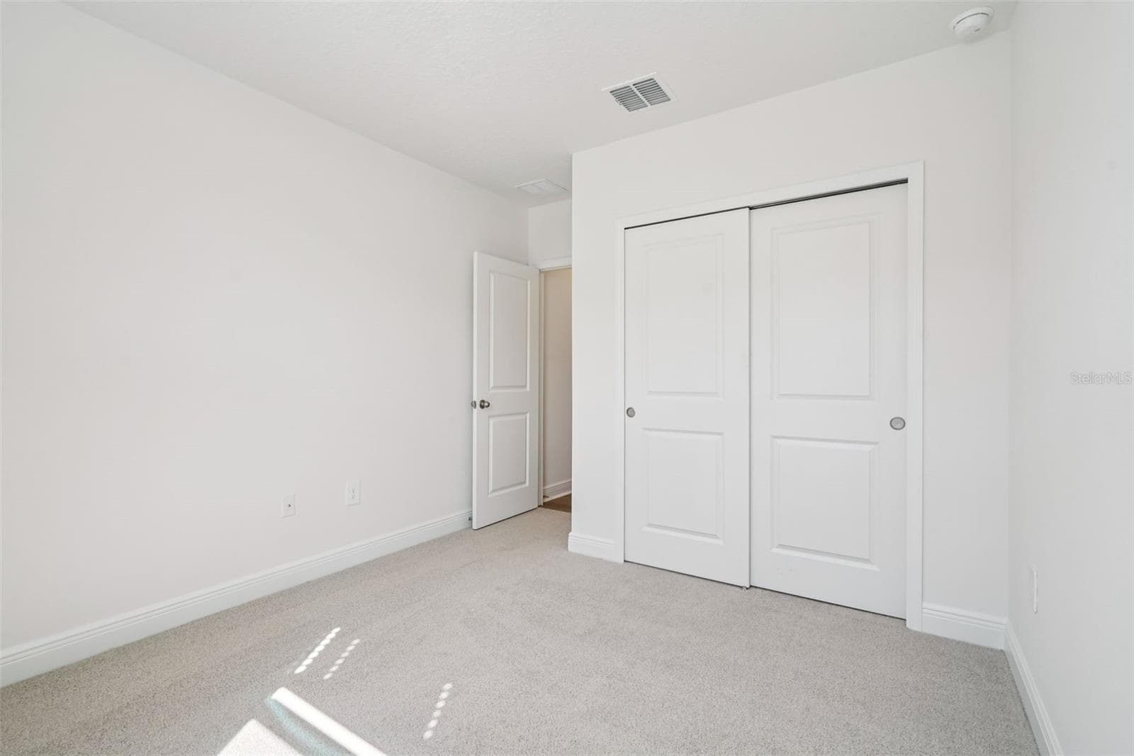 Single Family Residence at 851 SUNSHOWER DR, LADY LAKE, photo 21 of 31