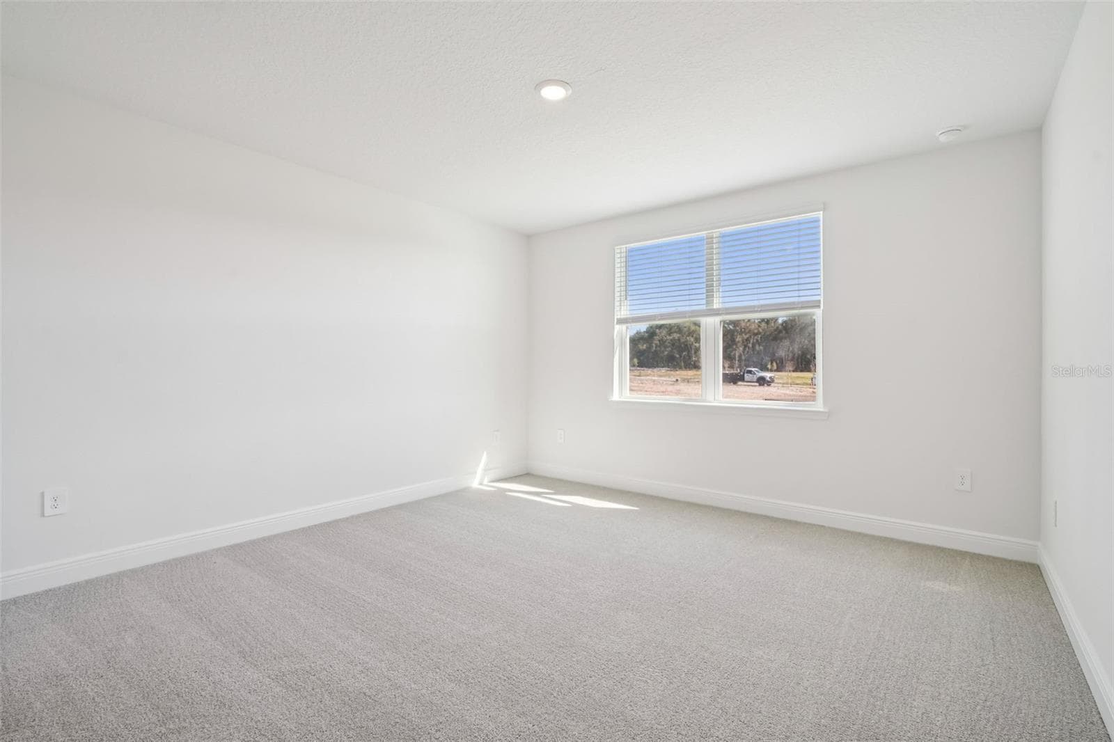 Single Family Residence at 851 SUNSHOWER DR, LADY LAKE, photo 22 of 31