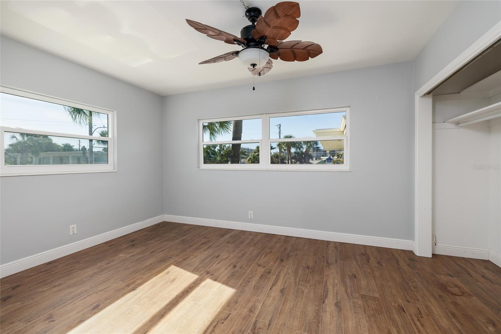 2nd bedroom (14'x11'). Split bedrooms. Hurricane impact double pane windows. - 6000 2ND ST E #6, ST PETE BEACH