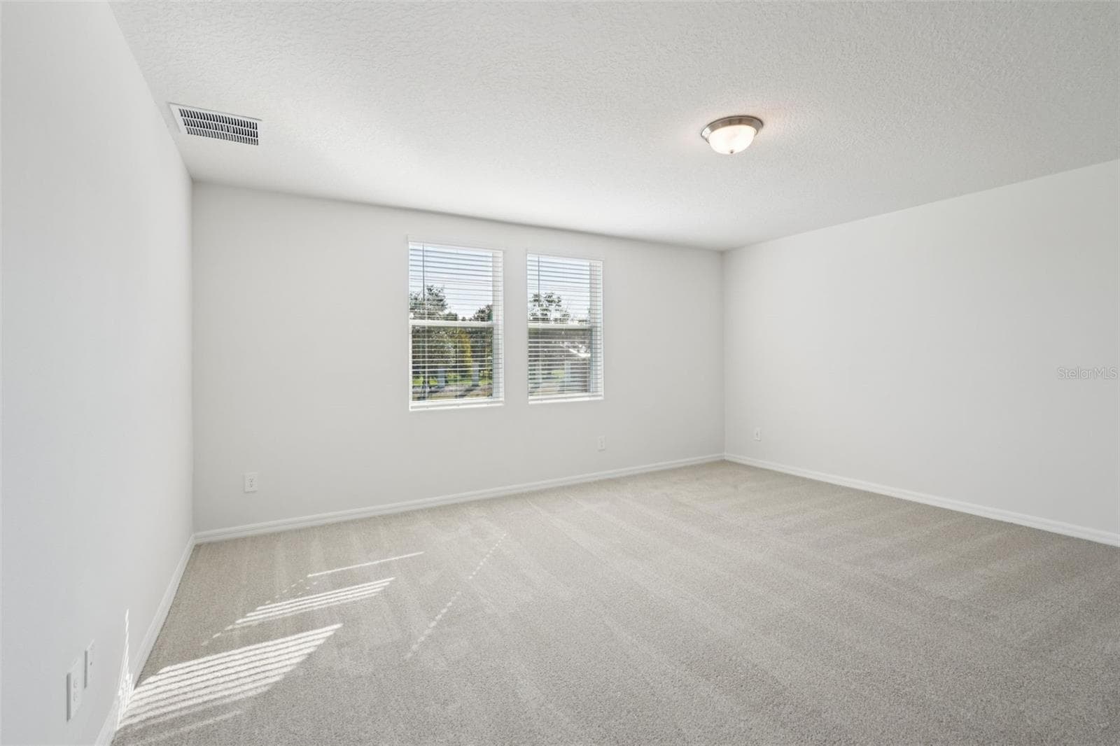 Single Family Residence at 4525 SIDESADDLE TRL, ST CLOUD, photo 16 of 35