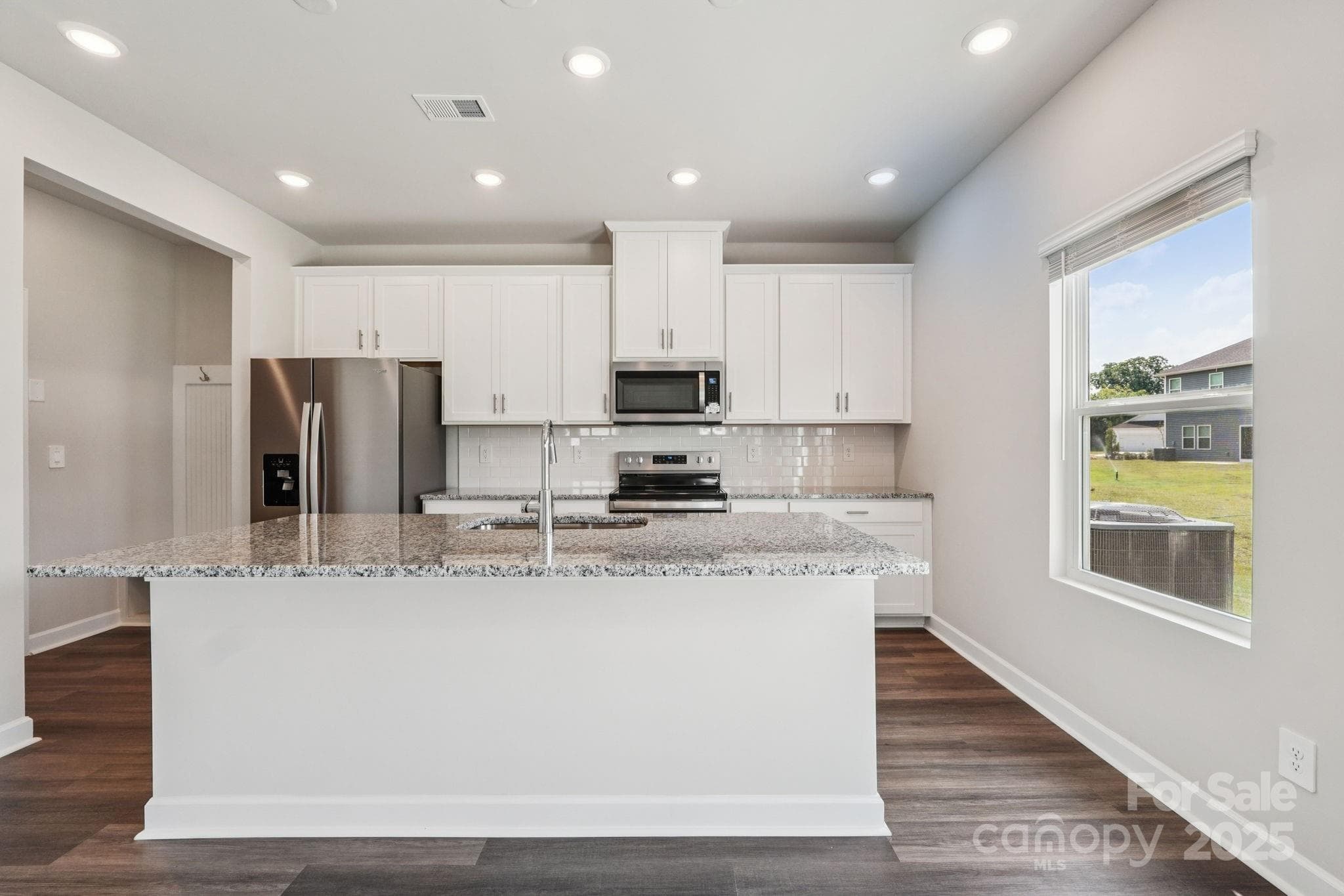 Single Family Residence at 2073 Sunflower Circle, Newton, photo 8 of 22