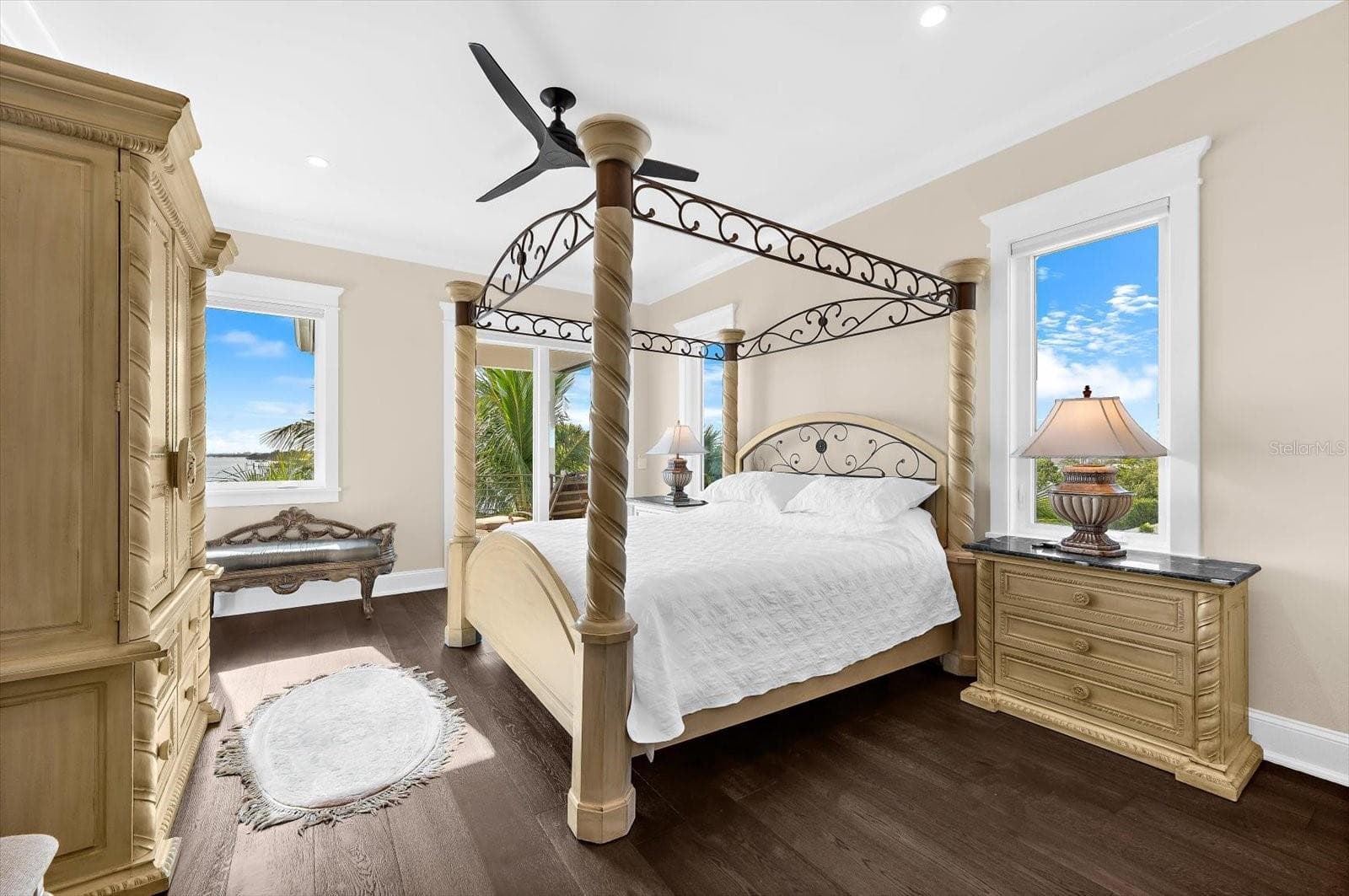 Single Family Residence at 511 BAYVIEW DR, HOLMES BEACH, photo 57 of 94