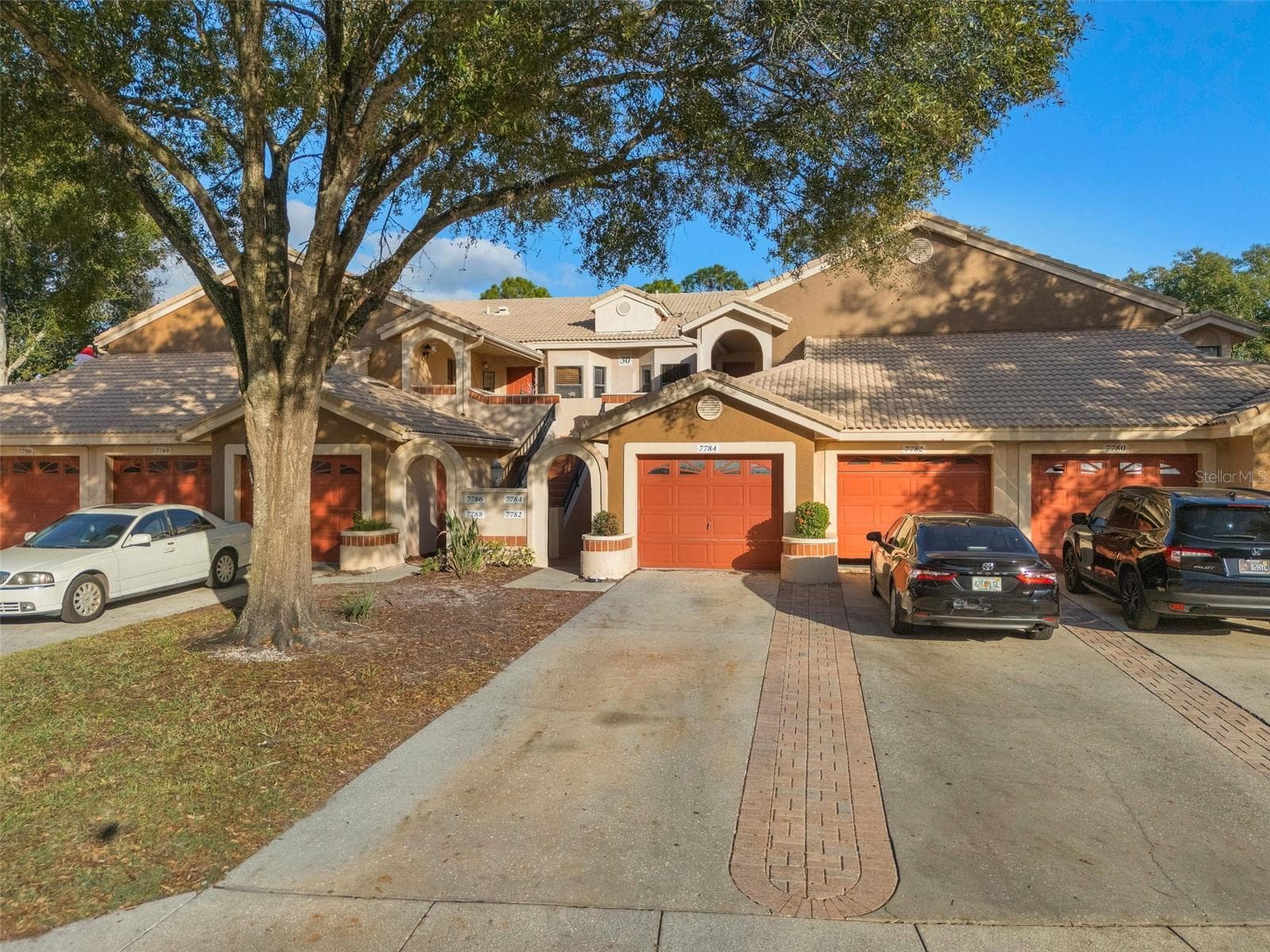 7784 SUGAR BEND DR #7784