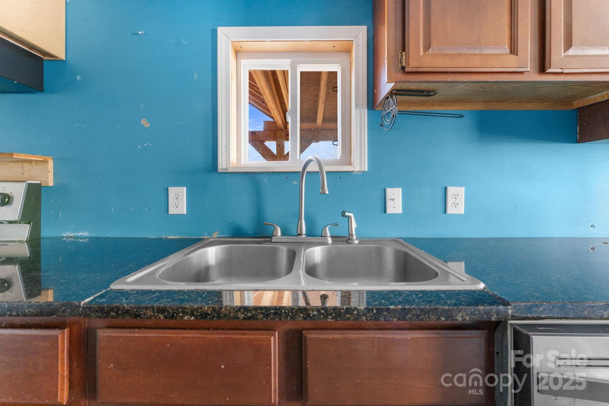 Single Family Residence at 102 Garnett Trace Road, Franklin, photo 14 of 36