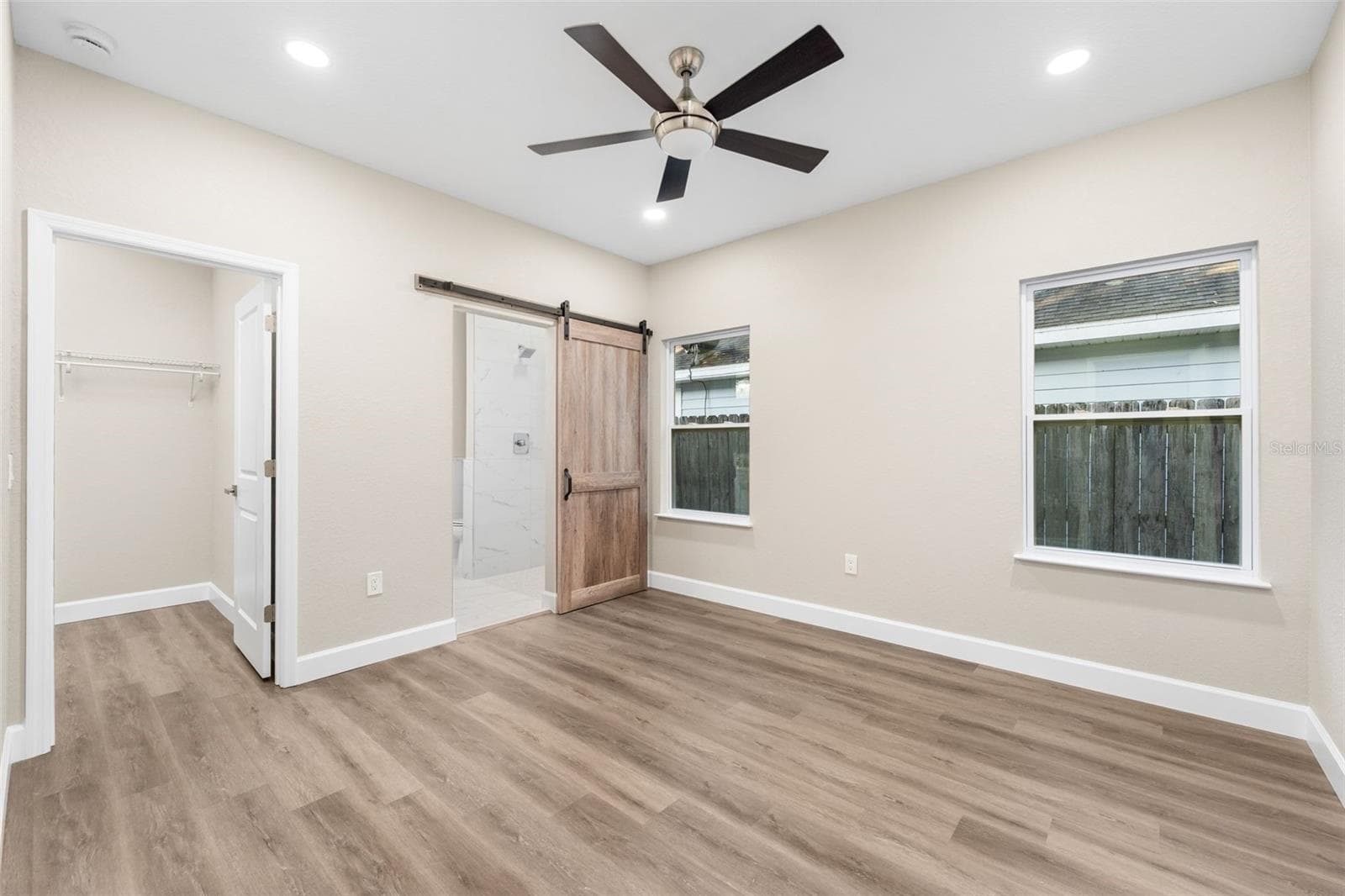 Single Family Residence at 2016 NE 3RD AVE, GAINESVILLE, photo 6 of 35