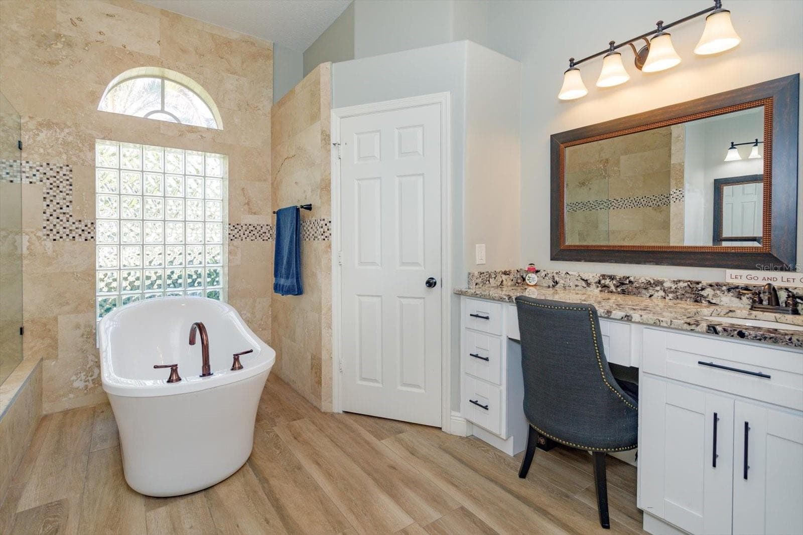 Master bath - 5341 FAWN WOODS CT, SANFORD