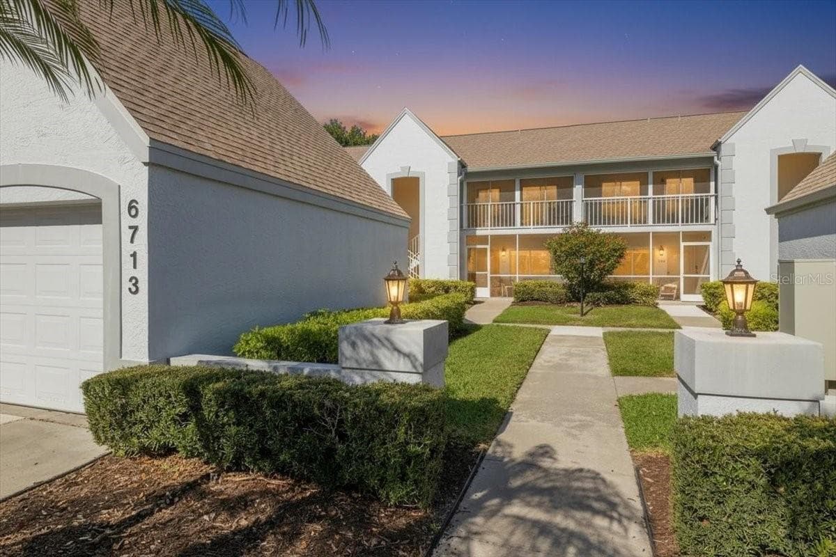 6713 STONE RIVER RD #103