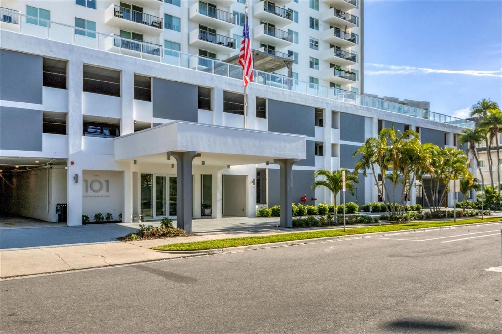 Condominium at 101 S GULFSTREAM AVE #15E, SARASOTA, photo 2 of 53