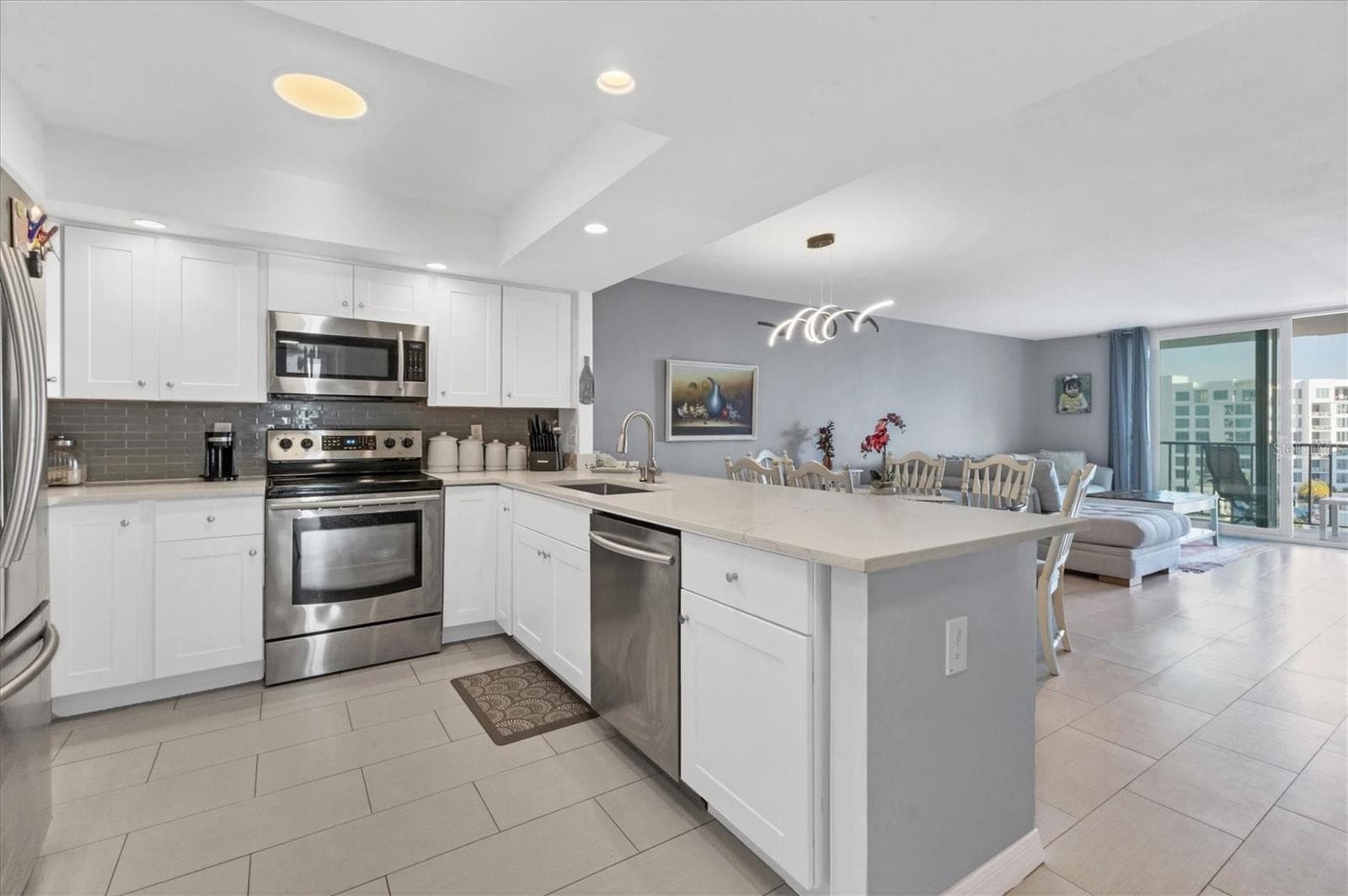 Condominium at 101 S GULFSTREAM AVE #15E, SARASOTA, photo 3 of 53
