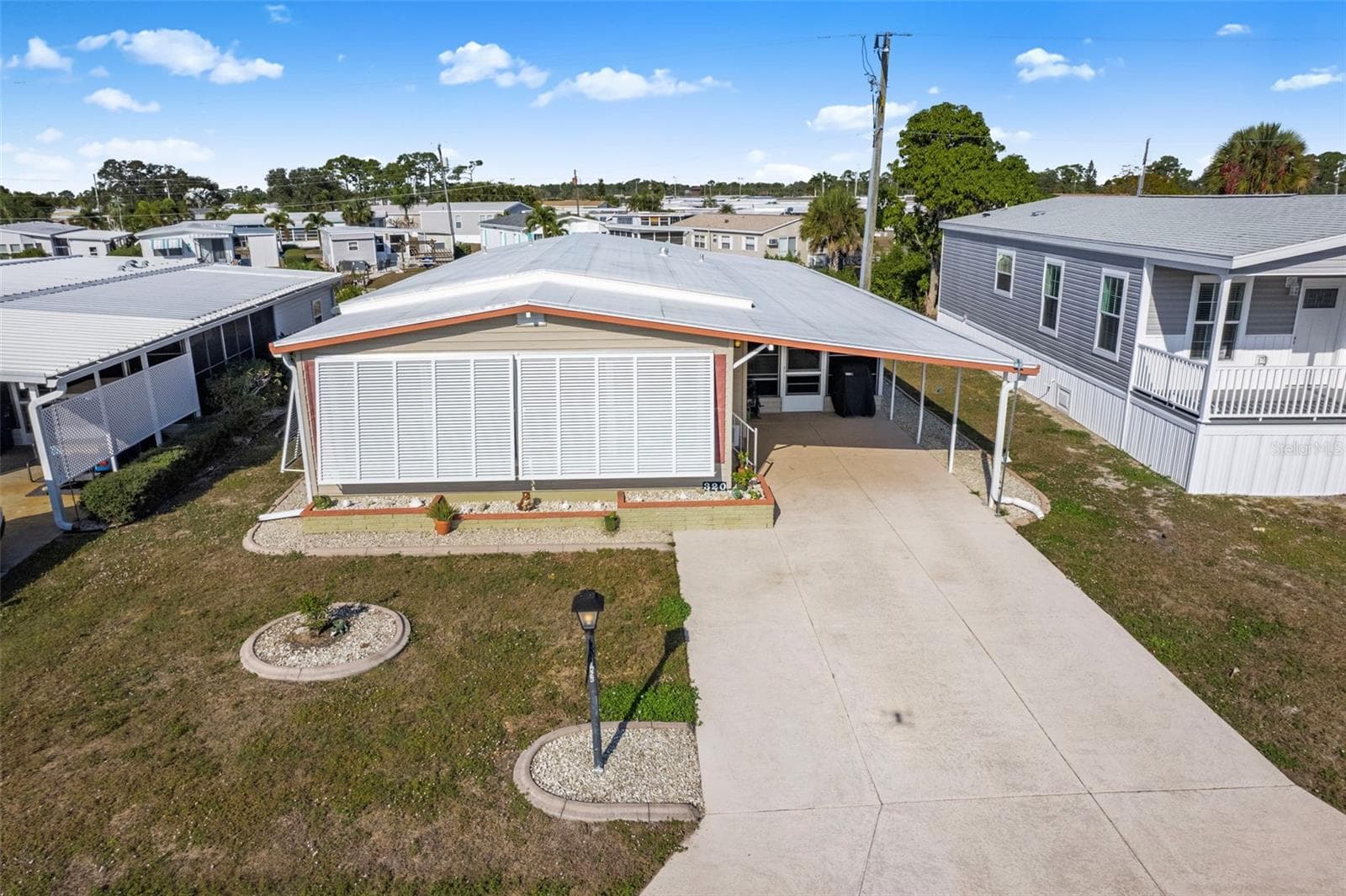 Manufactured Home at 320 LA COSTA, NORTH PORT, photo 5 of 75
