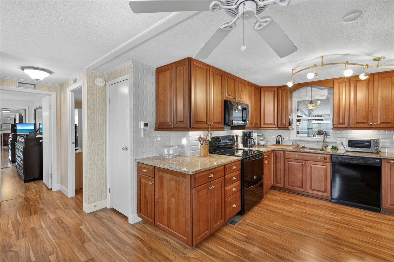 Manufactured Home at 320 LA COSTA, NORTH PORT, photo 11 of 75