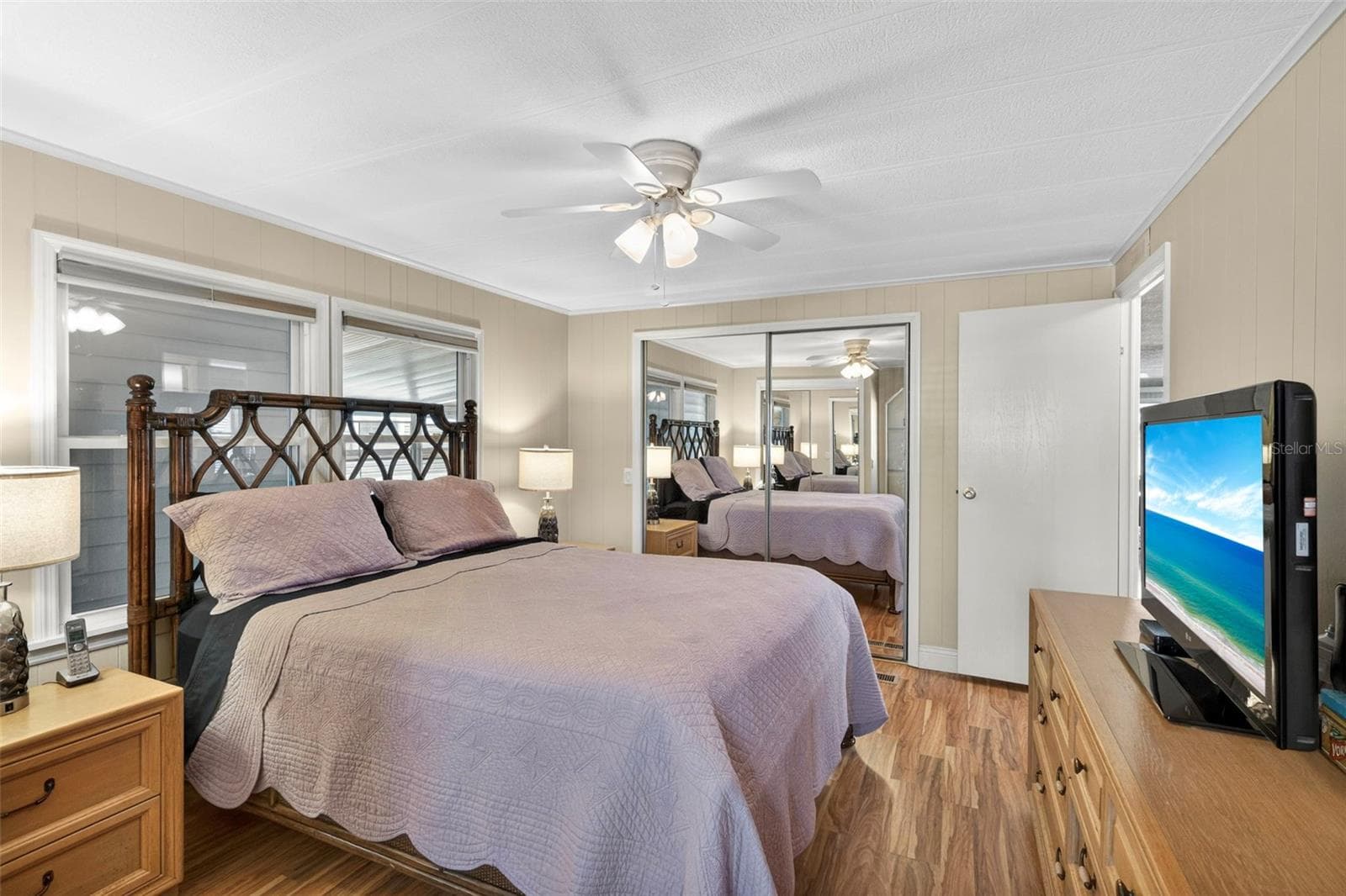 Manufactured Home at 320 LA COSTA, NORTH PORT, photo 19 of 75