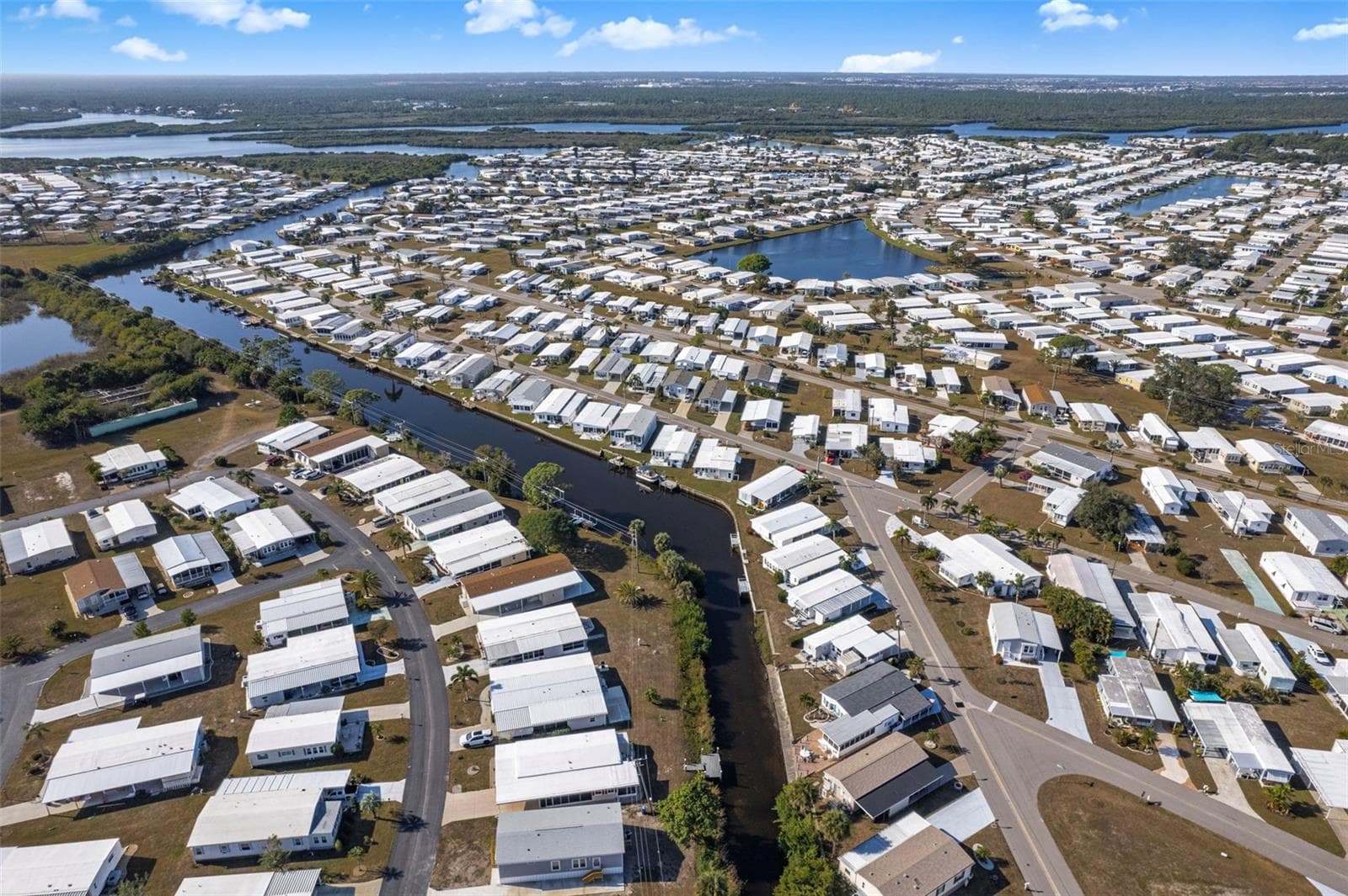 Manufactured Home at 320 LA COSTA, NORTH PORT, photo 33 of 75