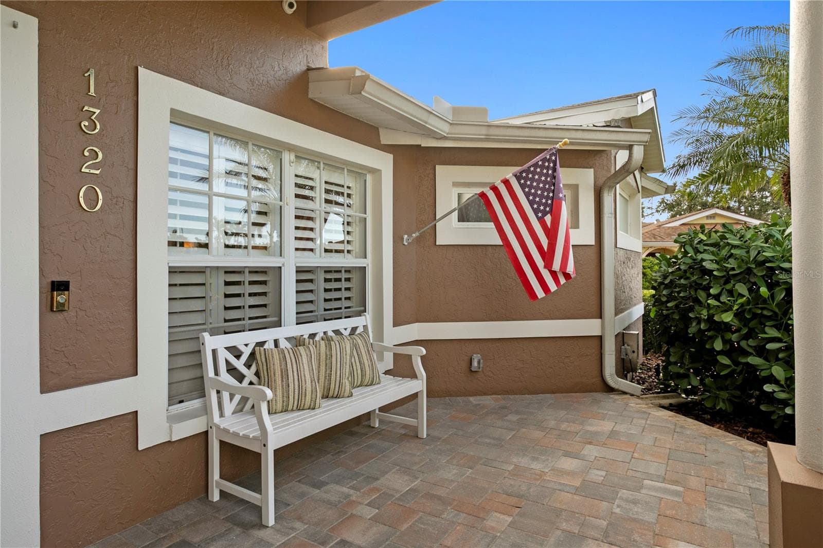 Single Family Residence at 1320 52ND AVE NE, ST PETERSBURG, photo 4 of 92
