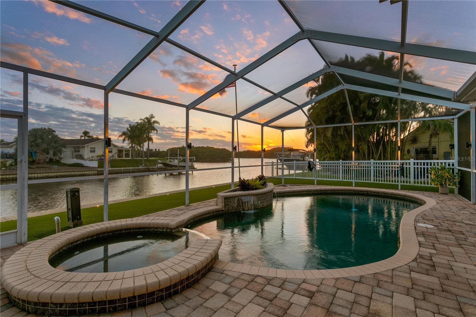 Single Family Residence at 1320 52ND AVE NE, ST PETERSBURG, photo 58 of 92