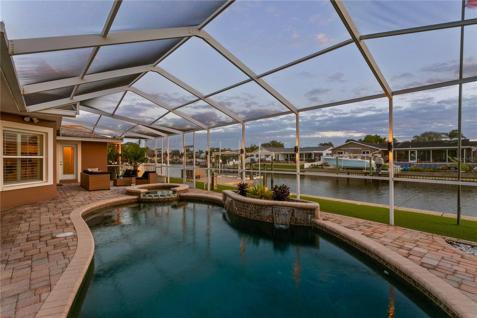 Single Family Residence at 1320 52ND AVE NE, ST PETERSBURG, photo 60 of 92