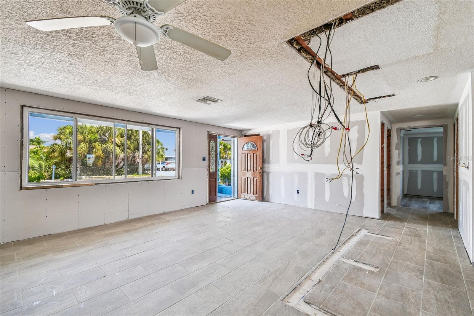 Single Family Residence at 13603 ALLYN DR, HUDSON, photo 13 of 81