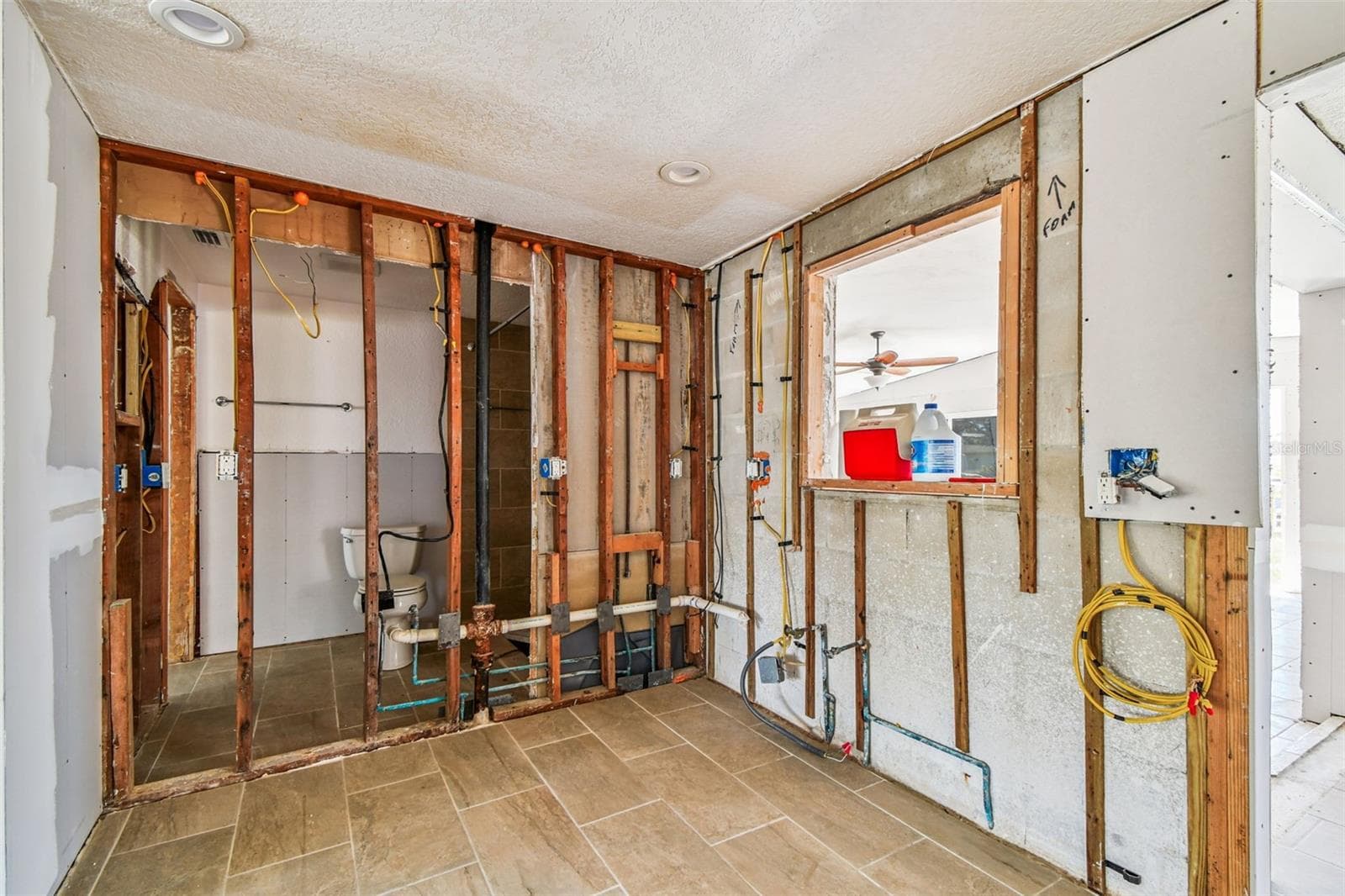 Single Family Residence at 13603 ALLYN DR, HUDSON, photo 16 of 81