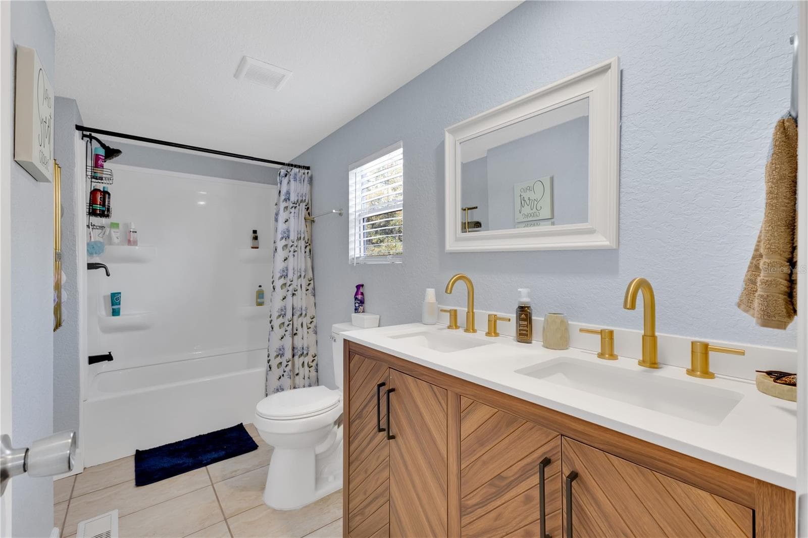 Primary bath - 10810 SPORTSMAN TRL, LAKELAND