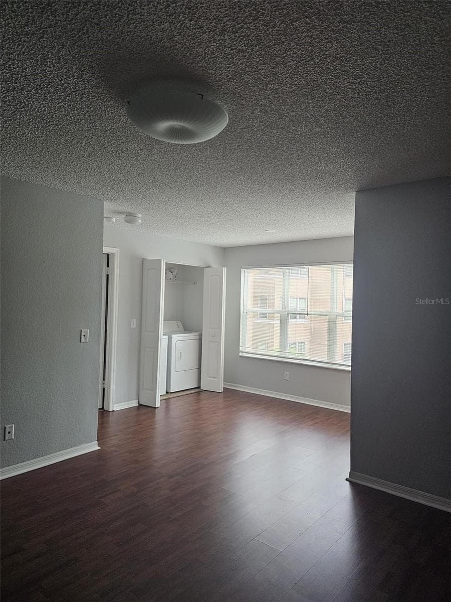 Condominium at 4532 COMMANDER DR #2122, ORLANDO, photo 5 of 13