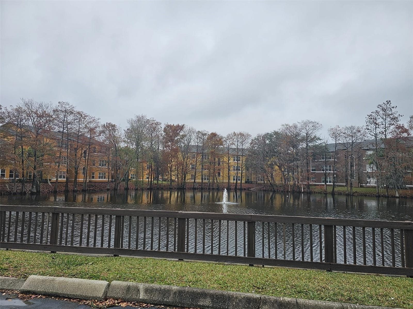 Condominium at 4532 COMMANDER DR #2122, ORLANDO, photo 9 of 13
