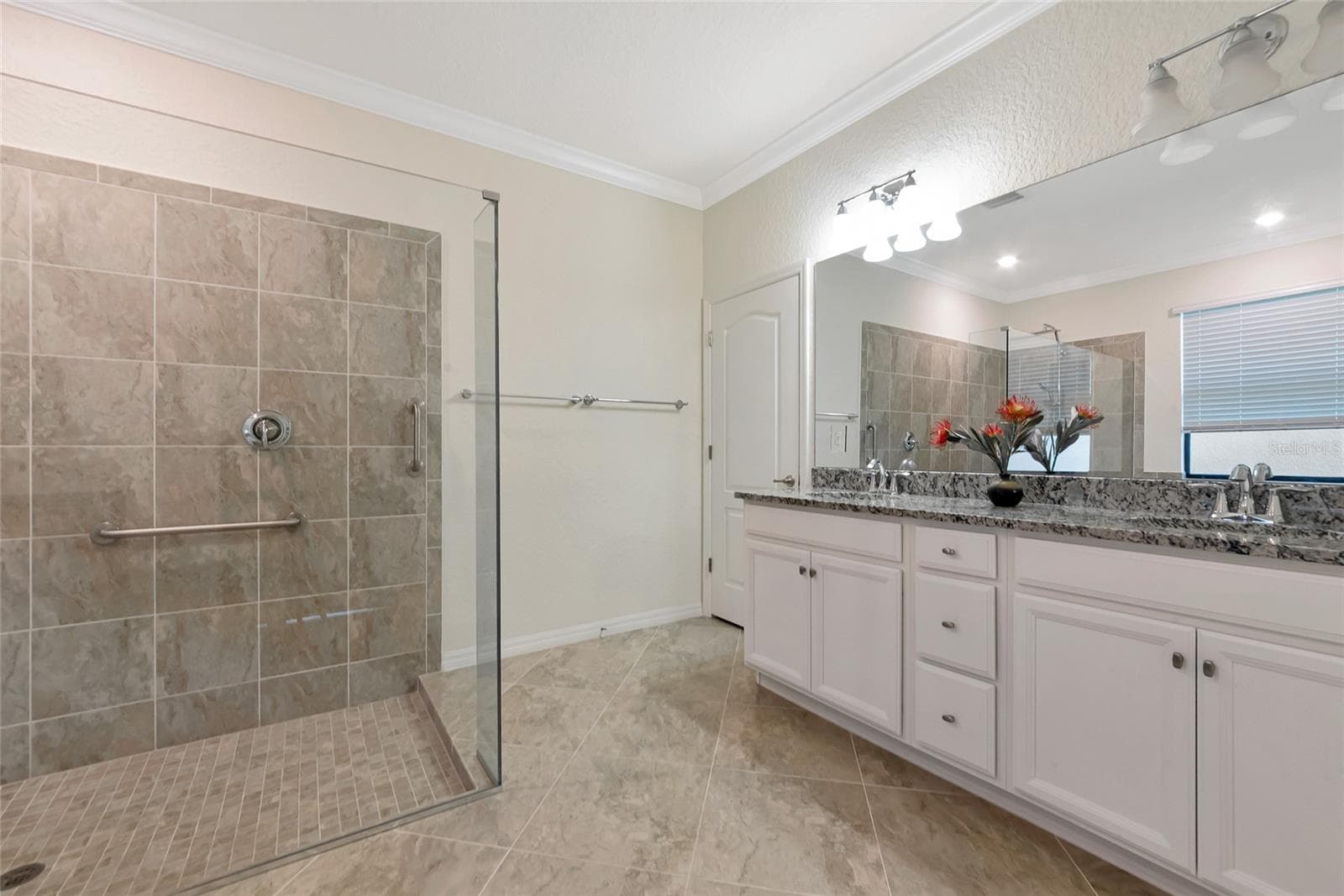 primary bathroom - 10202 MARBELLA DR, BRADENTON