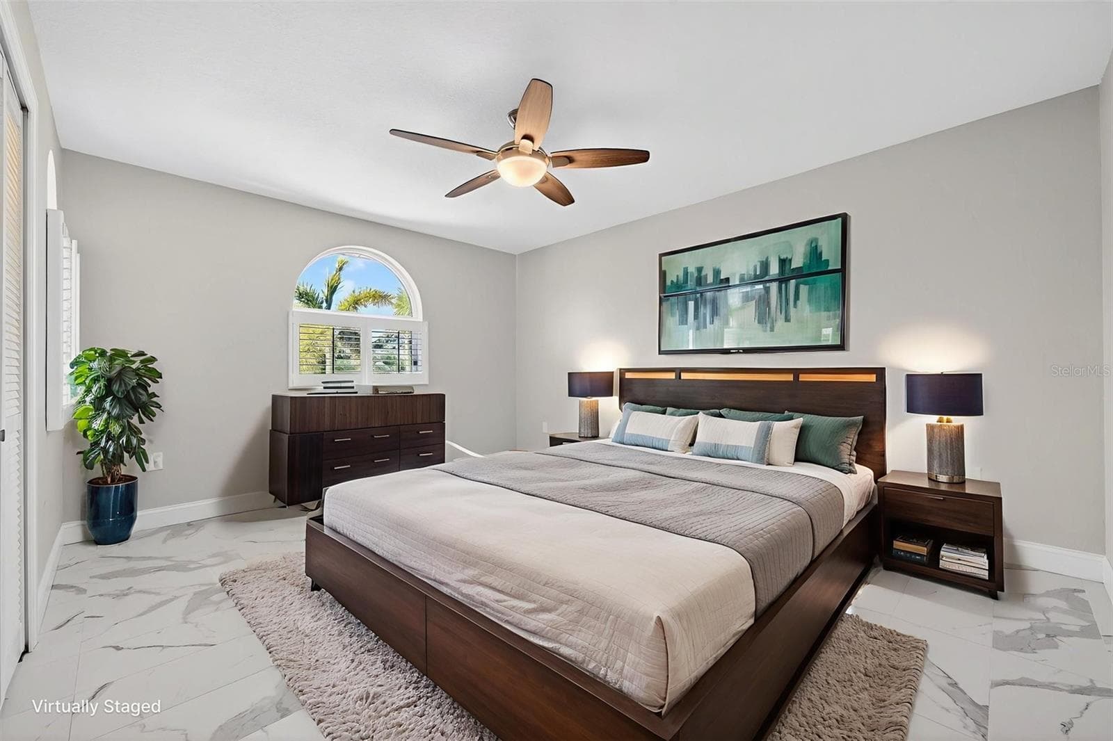 Virtual staging - 562 RANGER LN, LONGBOAT KEY