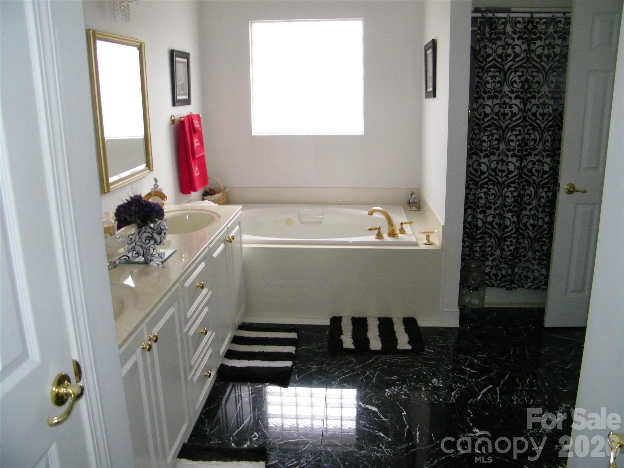 Single Family Residence at 509 E Main Street, Rockwell, photo 20 of 45