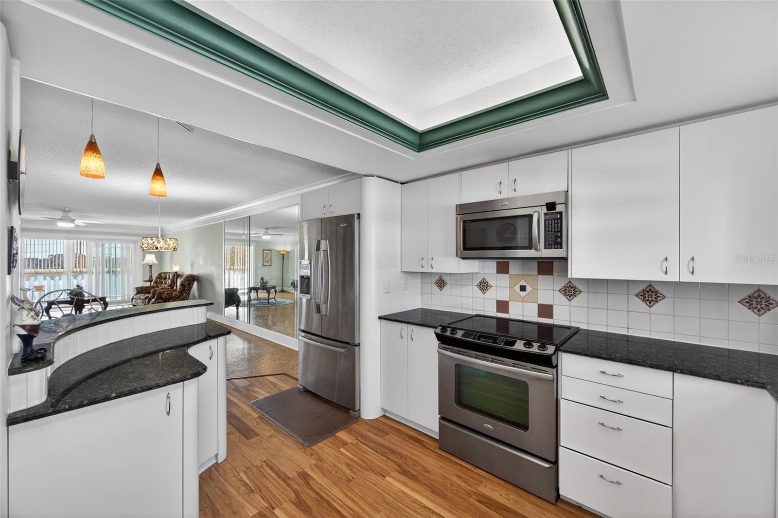 Kitchen - 131 BLUFF VIEW DR #403, BELLEAIR BLUFFS