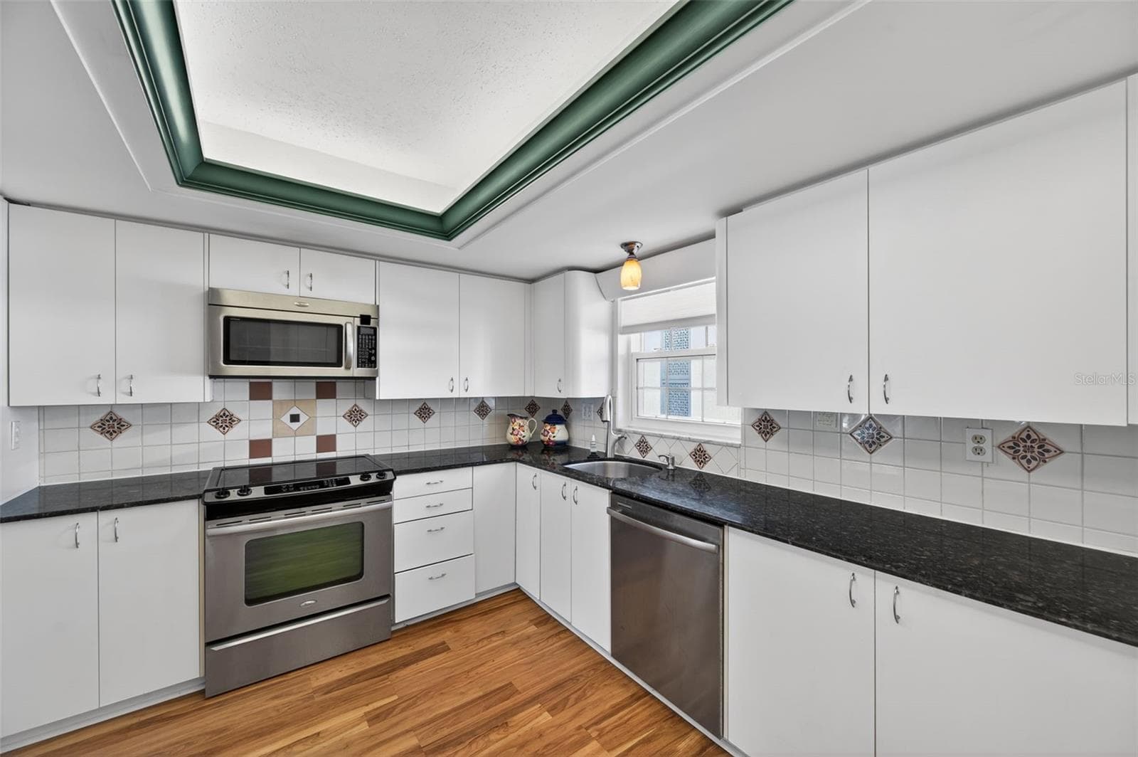 Kitchen - 131 BLUFF VIEW DR #403, BELLEAIR BLUFFS