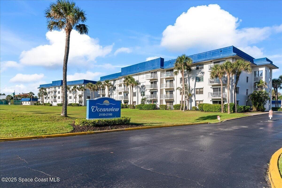 2160 N HIGHWAY A1A #202