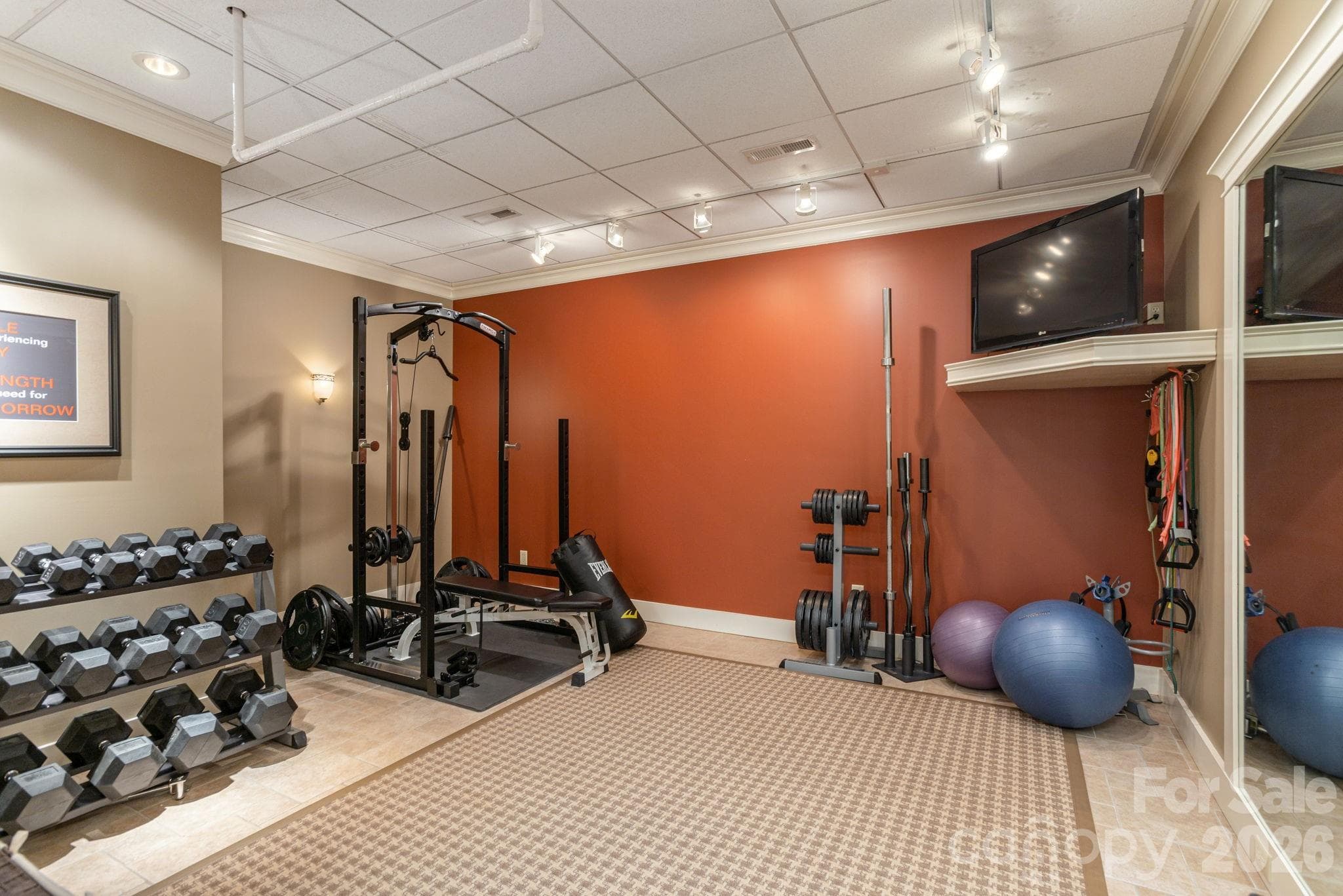 Dedicated fitness room - 8 Fairway Place, Asheville