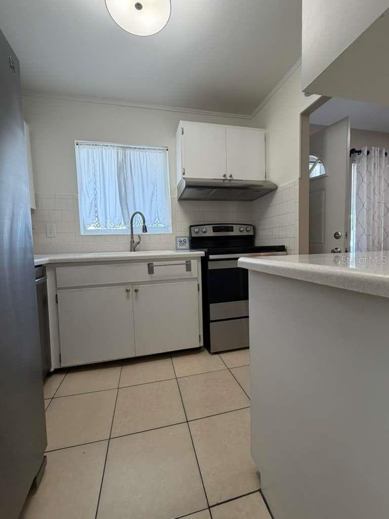 Condominium at 1832 SUNNY DR #D-32, BRADENTON, photo 6 of 14