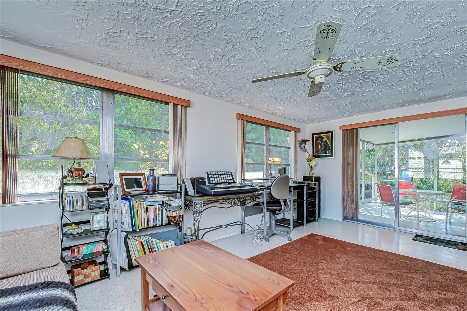 Single Family Residence at 2128 SHANNON DR, HOLIDAY, photo 12 of 21