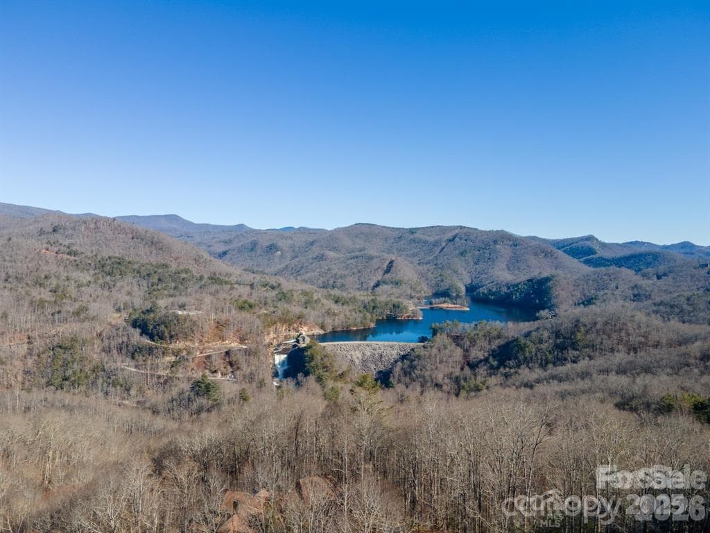 1211 Lake Forest Drive