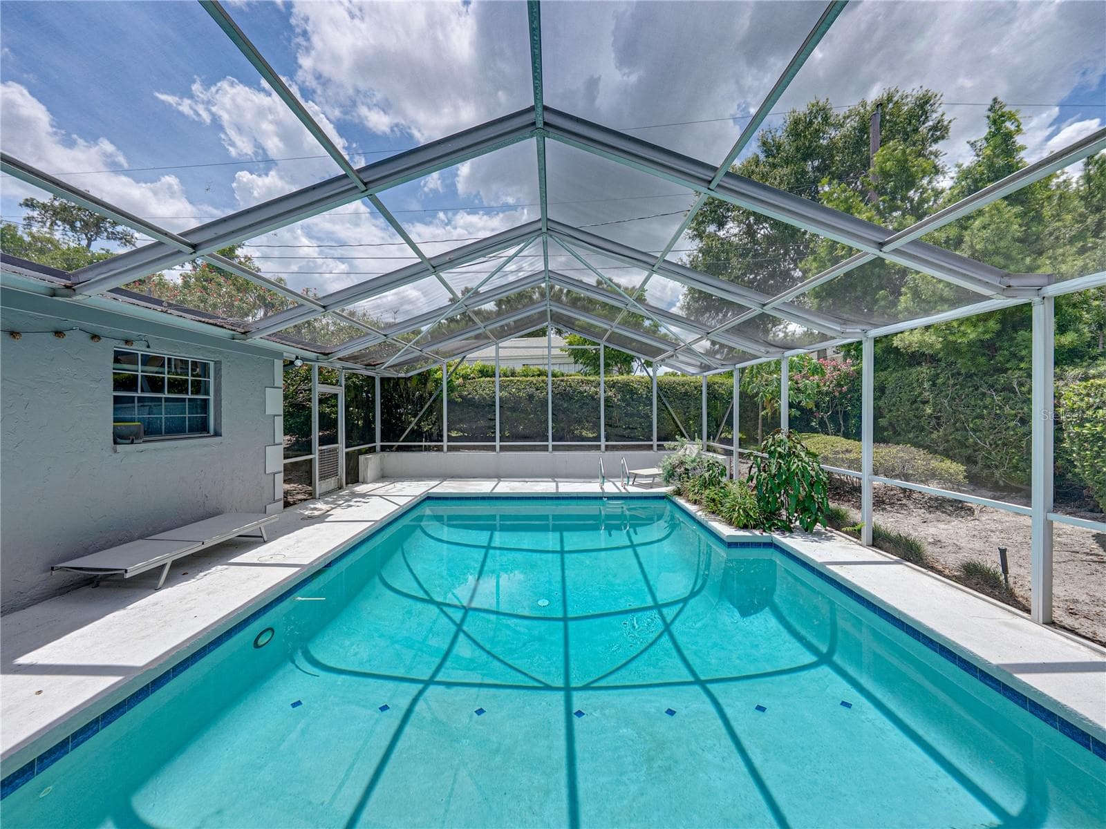 Private Screened Pool - 1249 LAKE POINT DR, LAKELAND