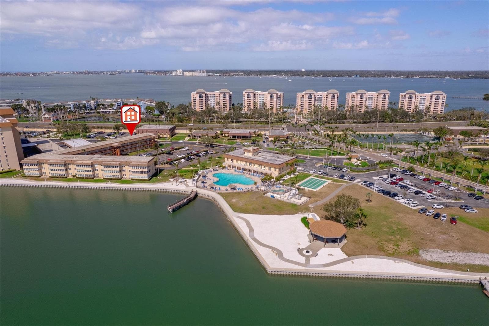 Condominium at 5020 BRITTANY DR S #324, ST PETERSBURG, photo 35 of 39