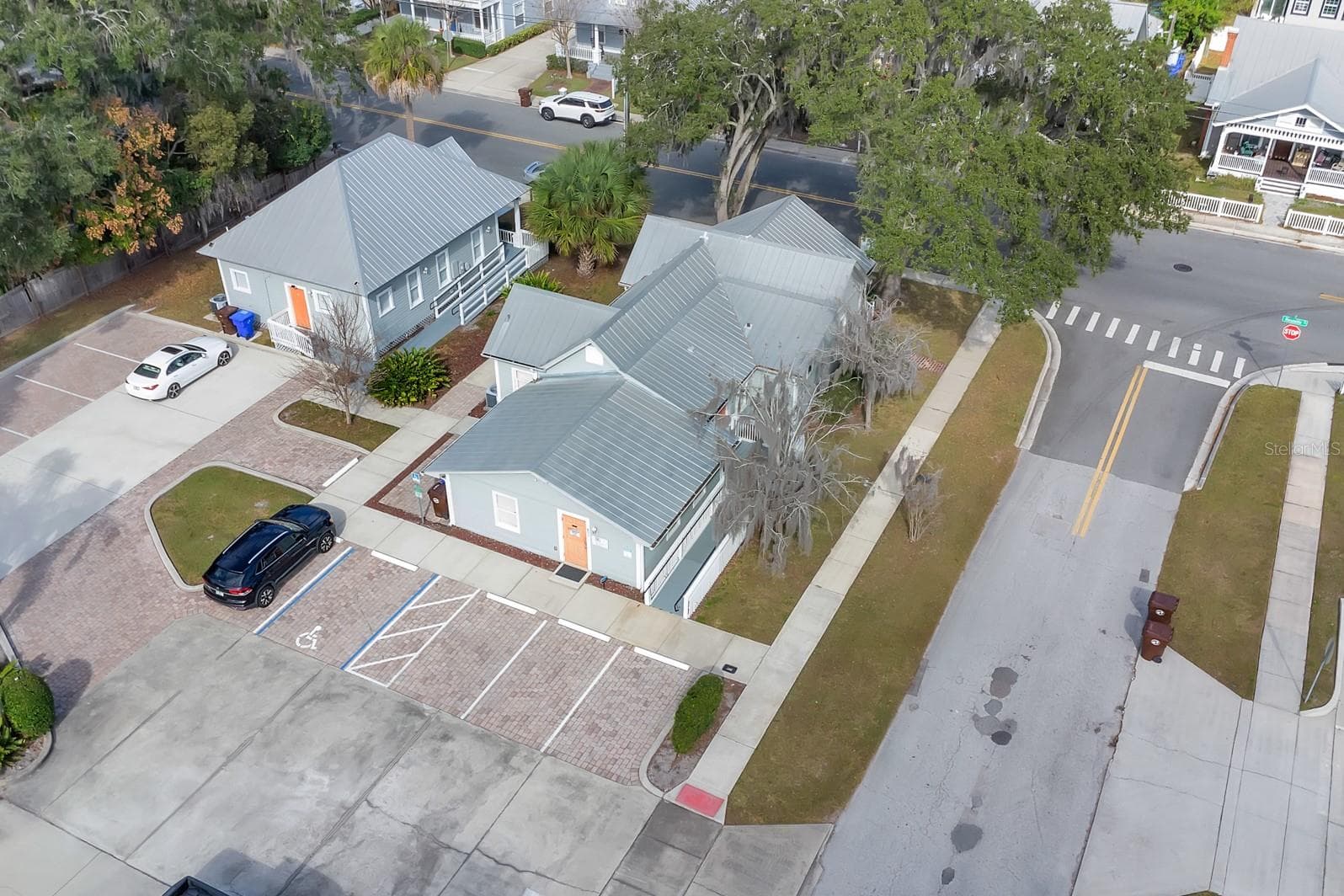 Office at 802 MABBETTE ST, KISSIMMEE, photo 6 of 39