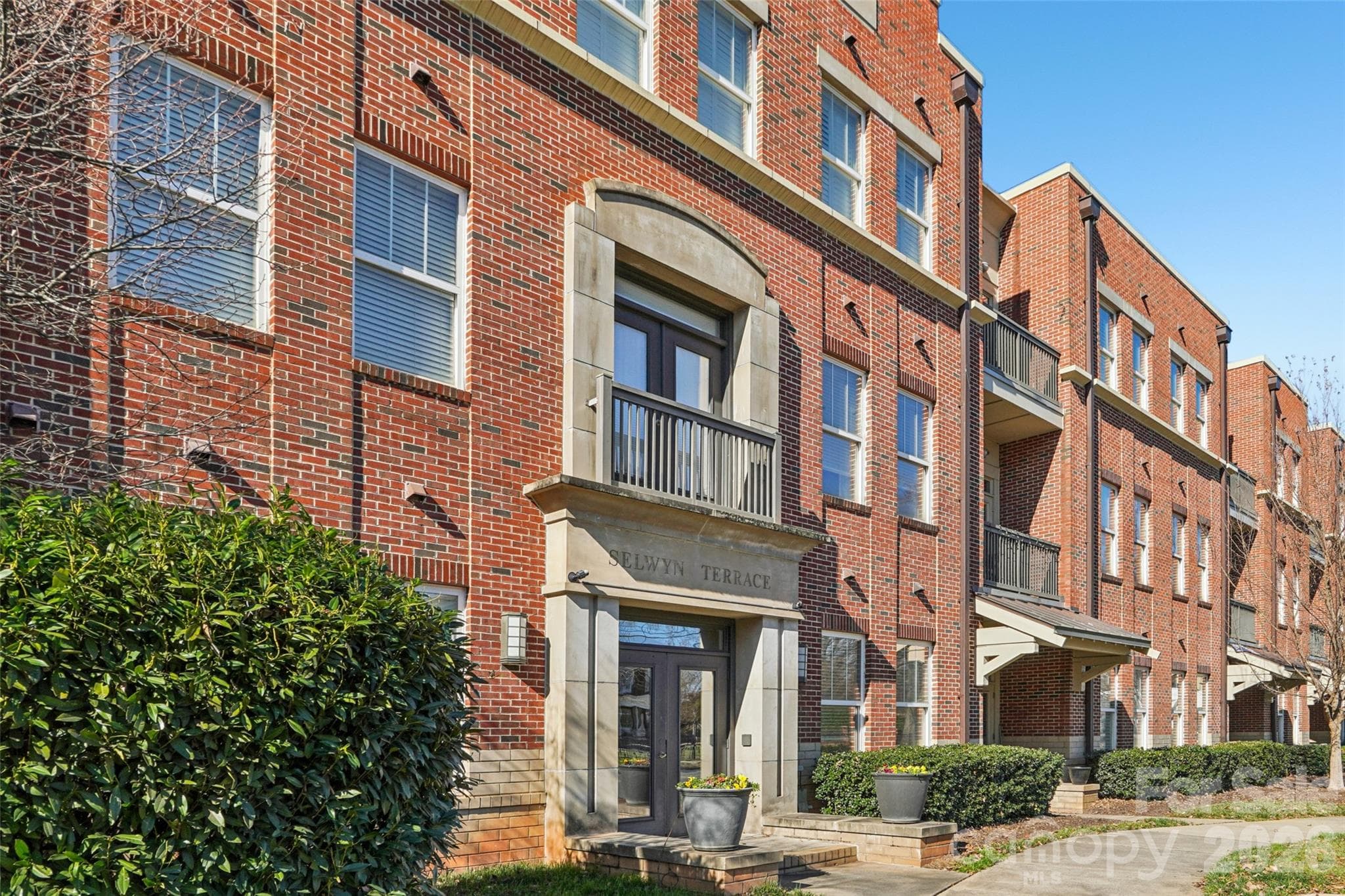 Condominium at Charlotte, photo 2 of 26
