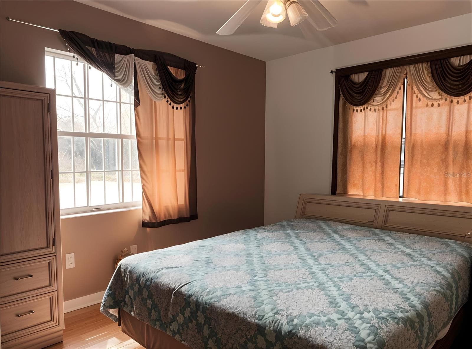 Single Family Residence at 912 NE 144TH CT, SILVER SPRINGS, photo 6 of 17