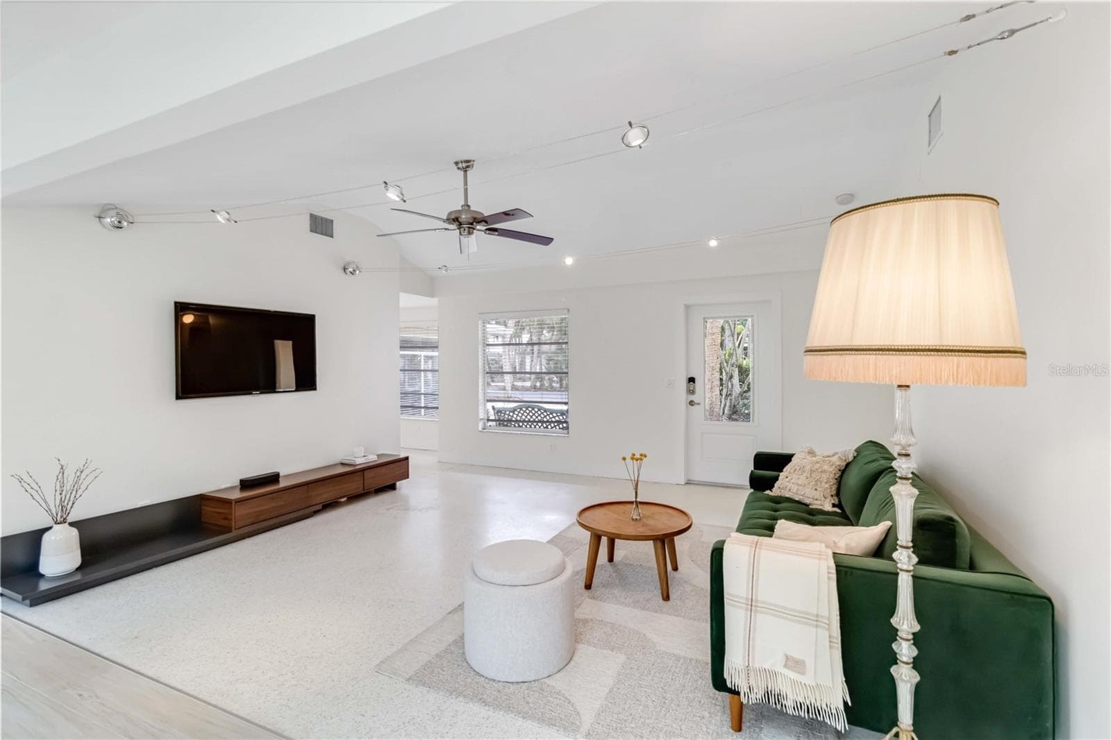 Single Family Residence at 5107 SAINT ALBANS AVE, SARASOTA, photo 8 of 42