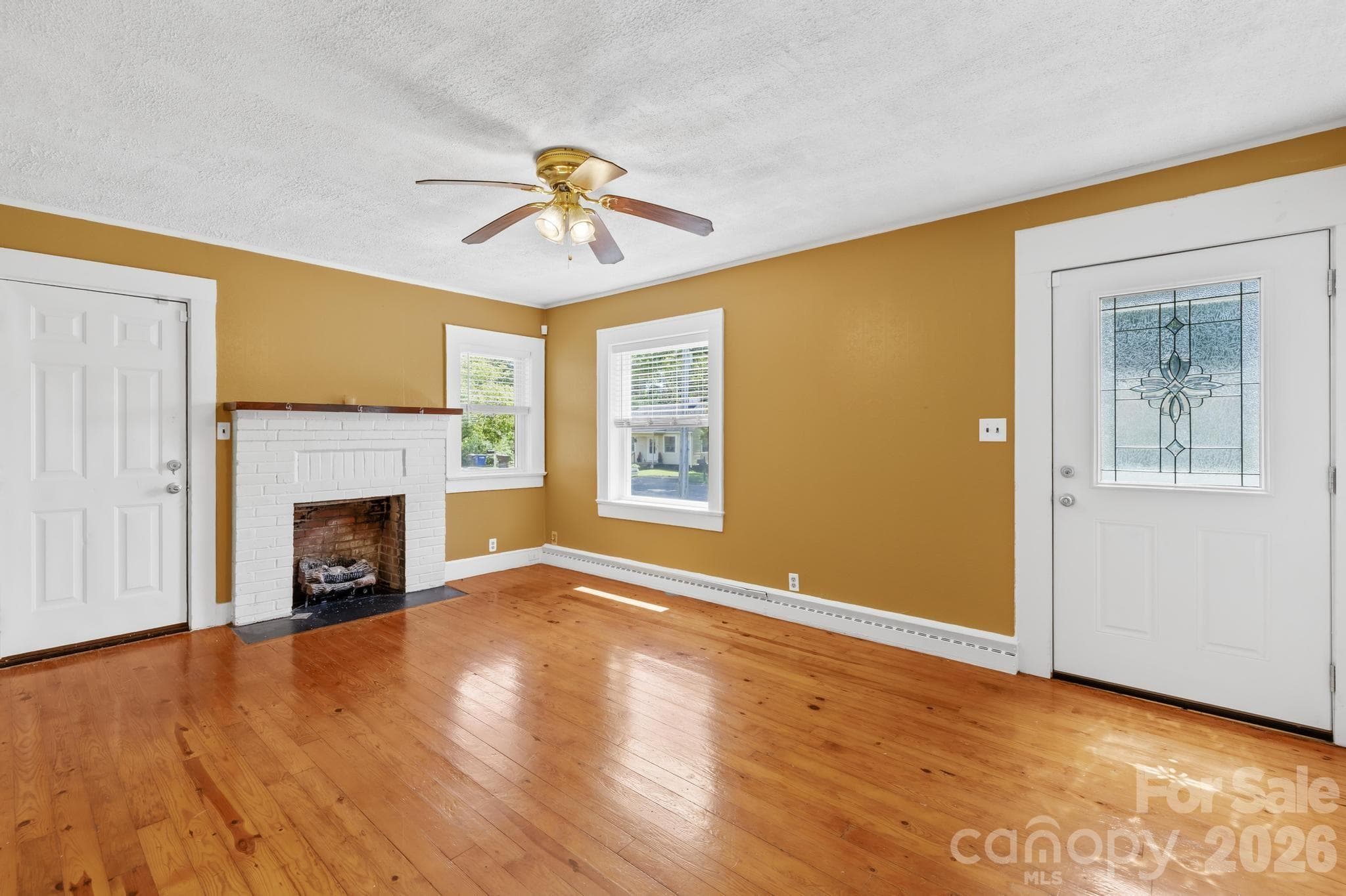 Single Family Residence at Statesville, photo 4 of 20