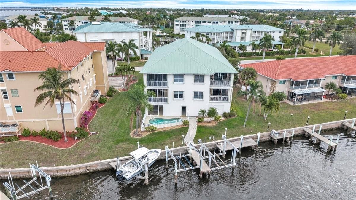 129 BREAKERS CT #121