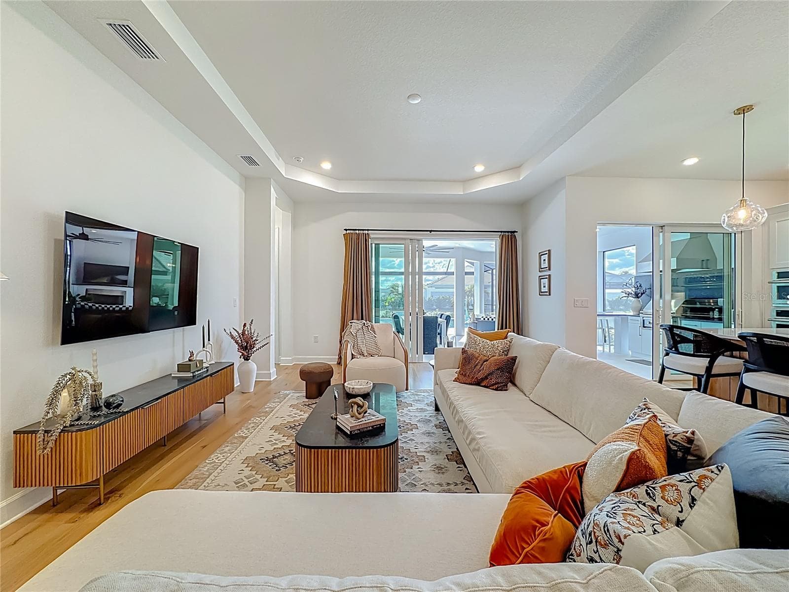 Single Family Residence at 16306 ISOLA PL, LAKEWOOD RANCH, photo 27 of 113
