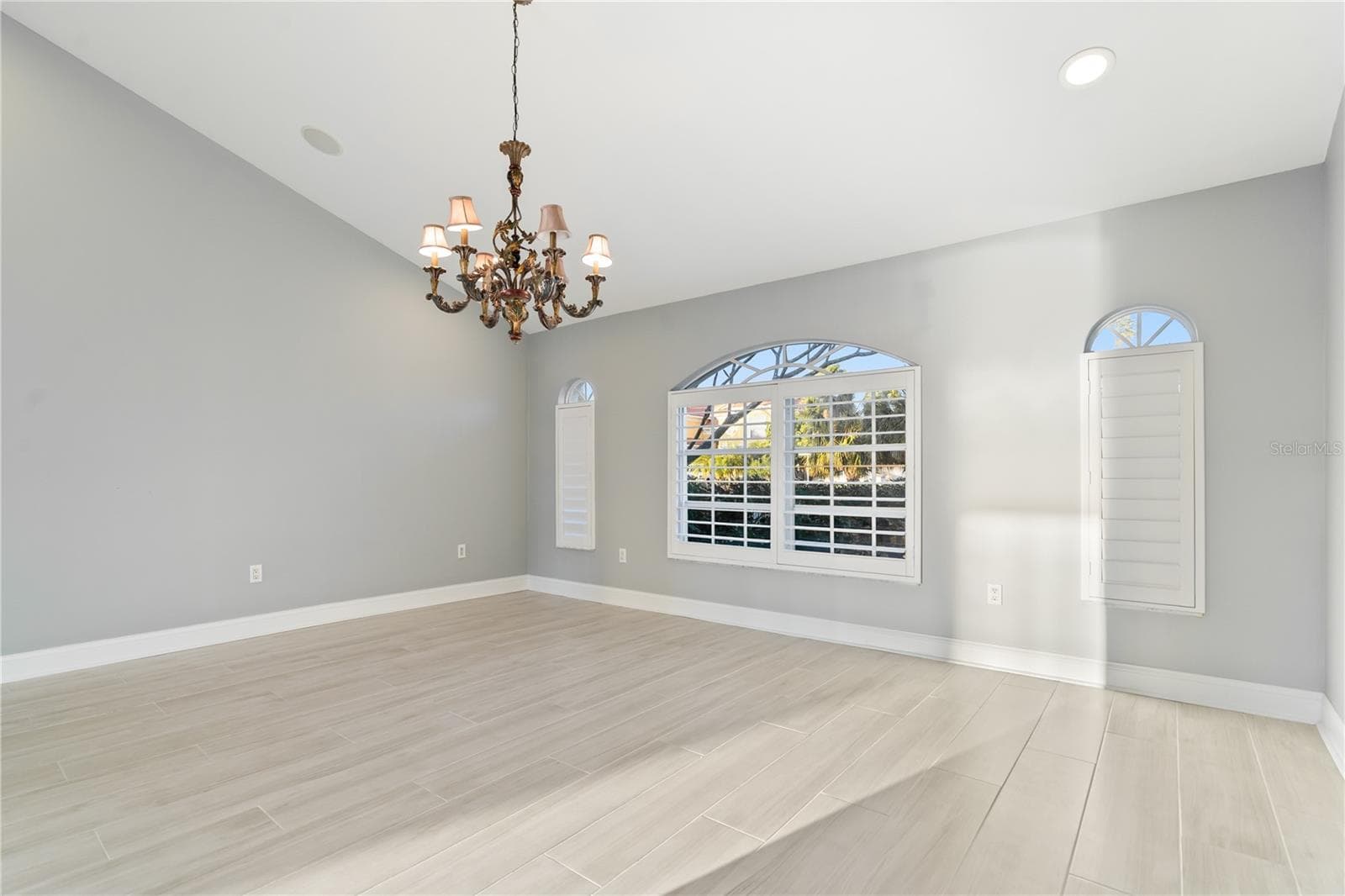 Single Family Residence at 482 HERMOSITA DR, ST PETE BEACH, photo 40 of 92